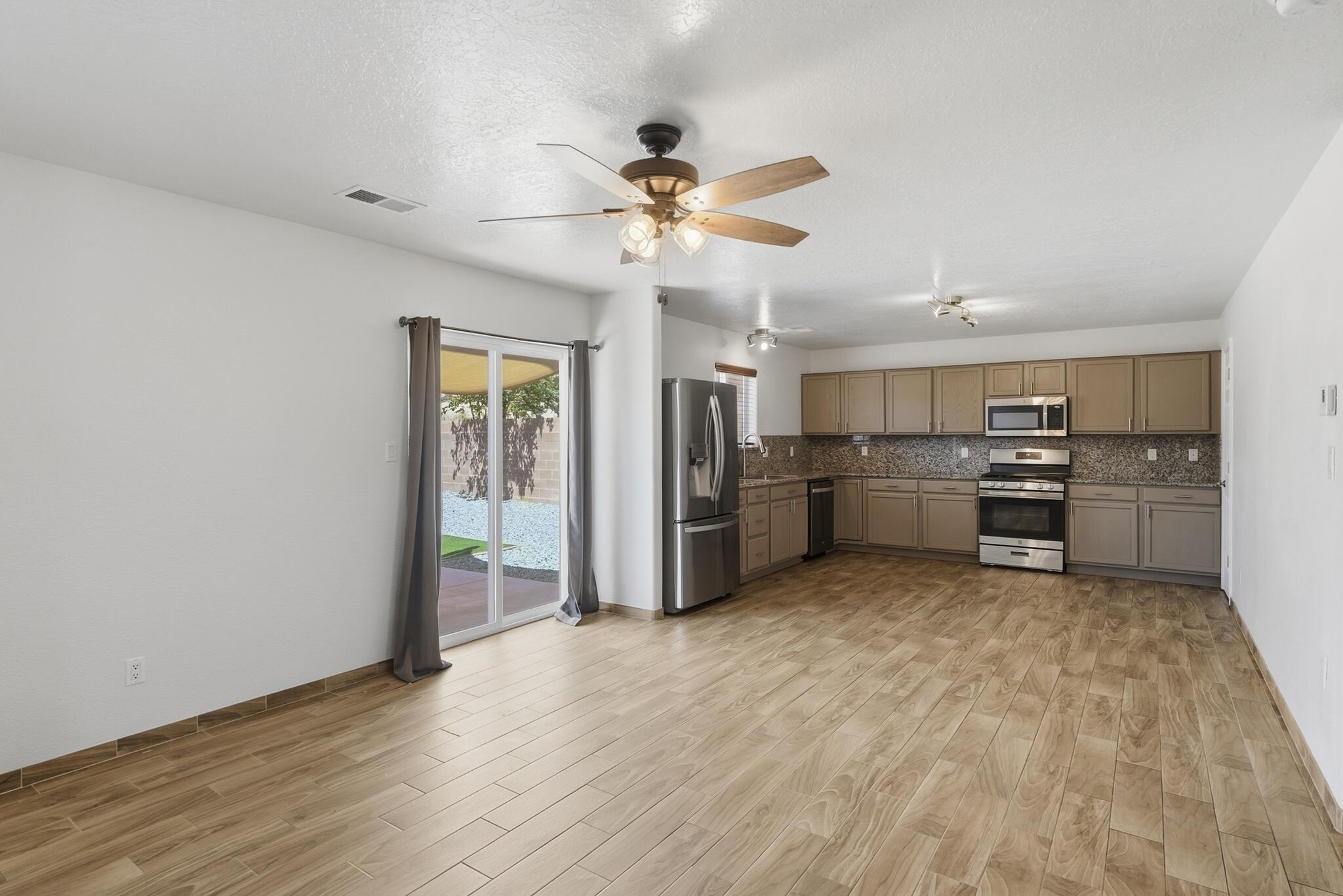 105 Latigo Trail SE