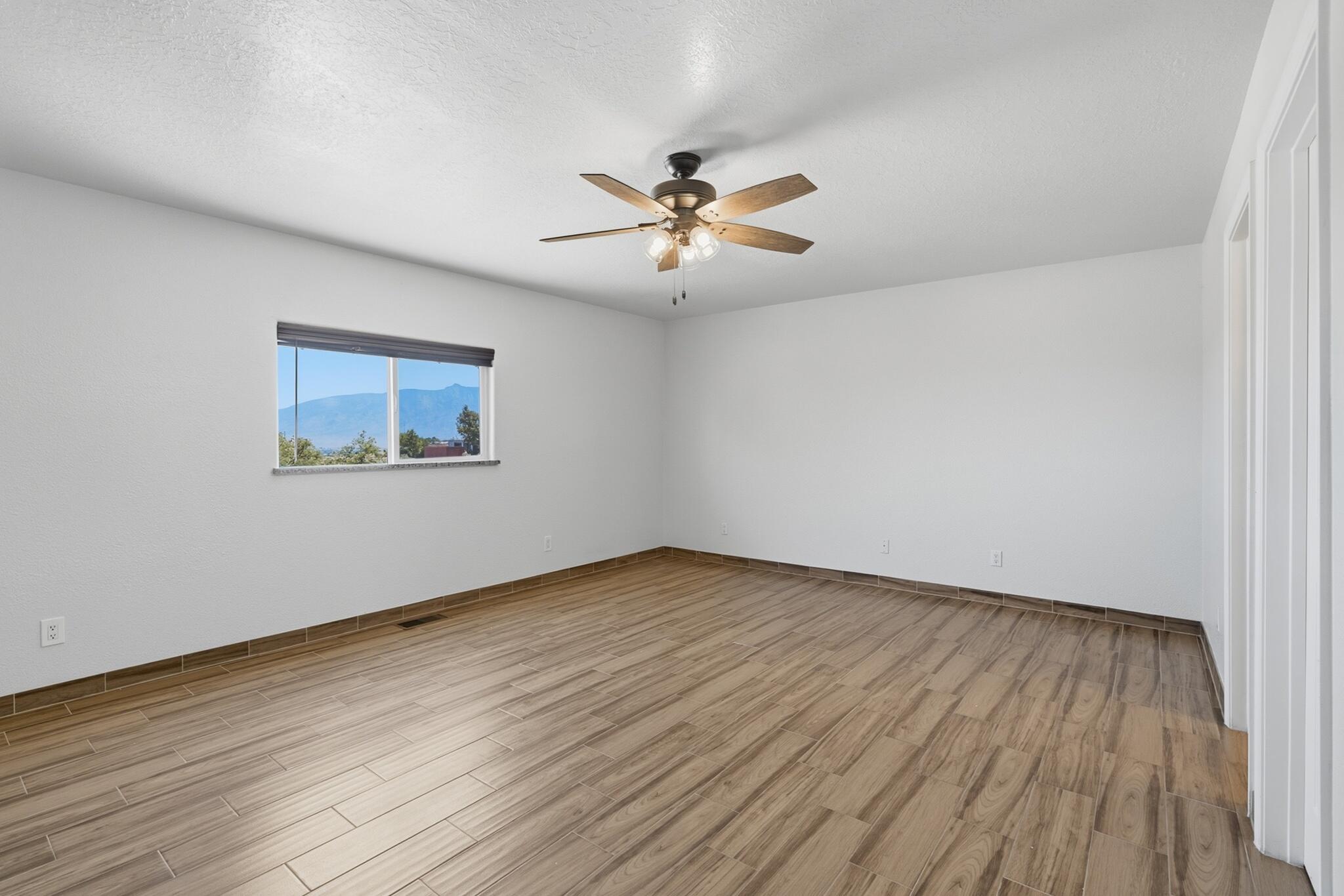 105 Latigo Trail SE