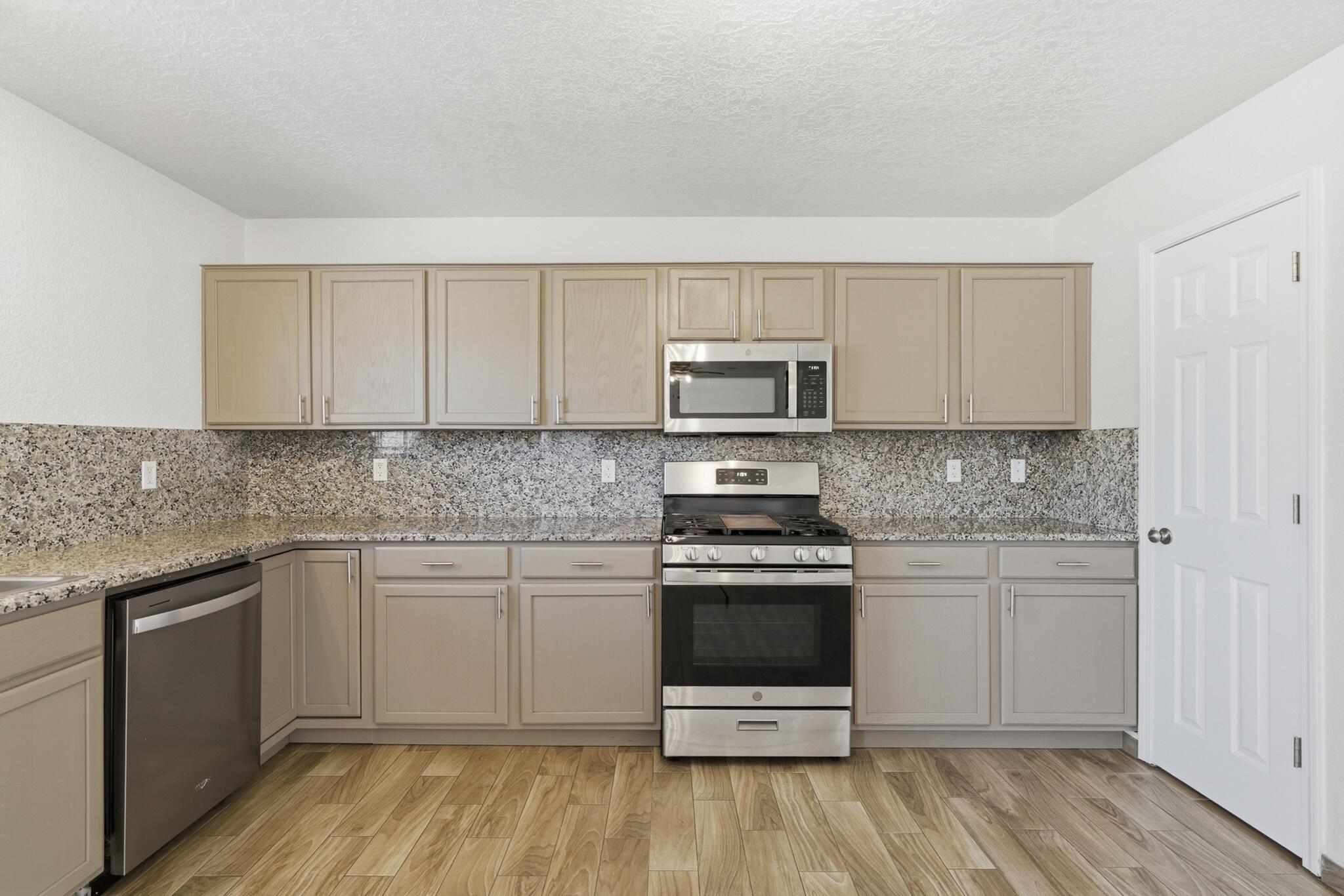 105 Latigo Trail SE