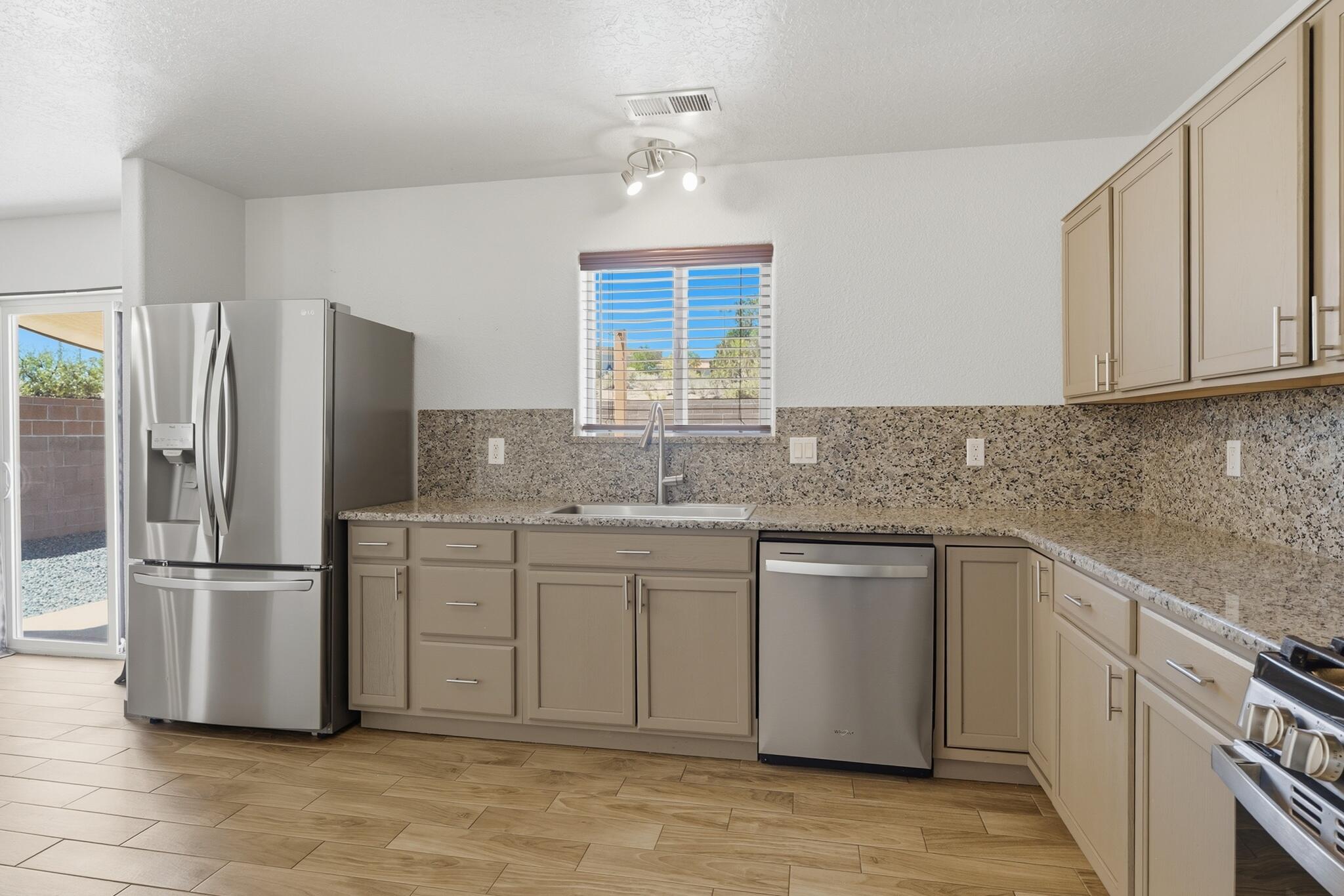 105 Latigo Trail SE