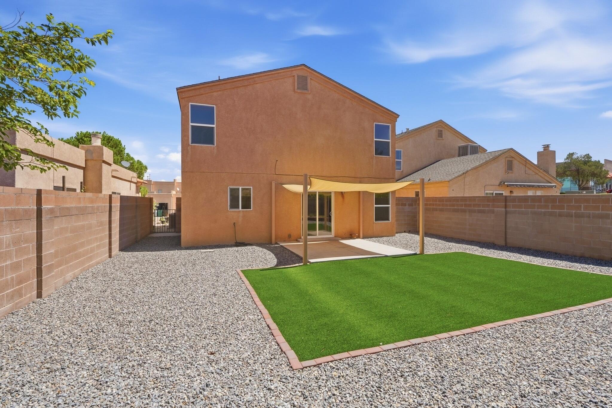 105 Latigo Trail SE