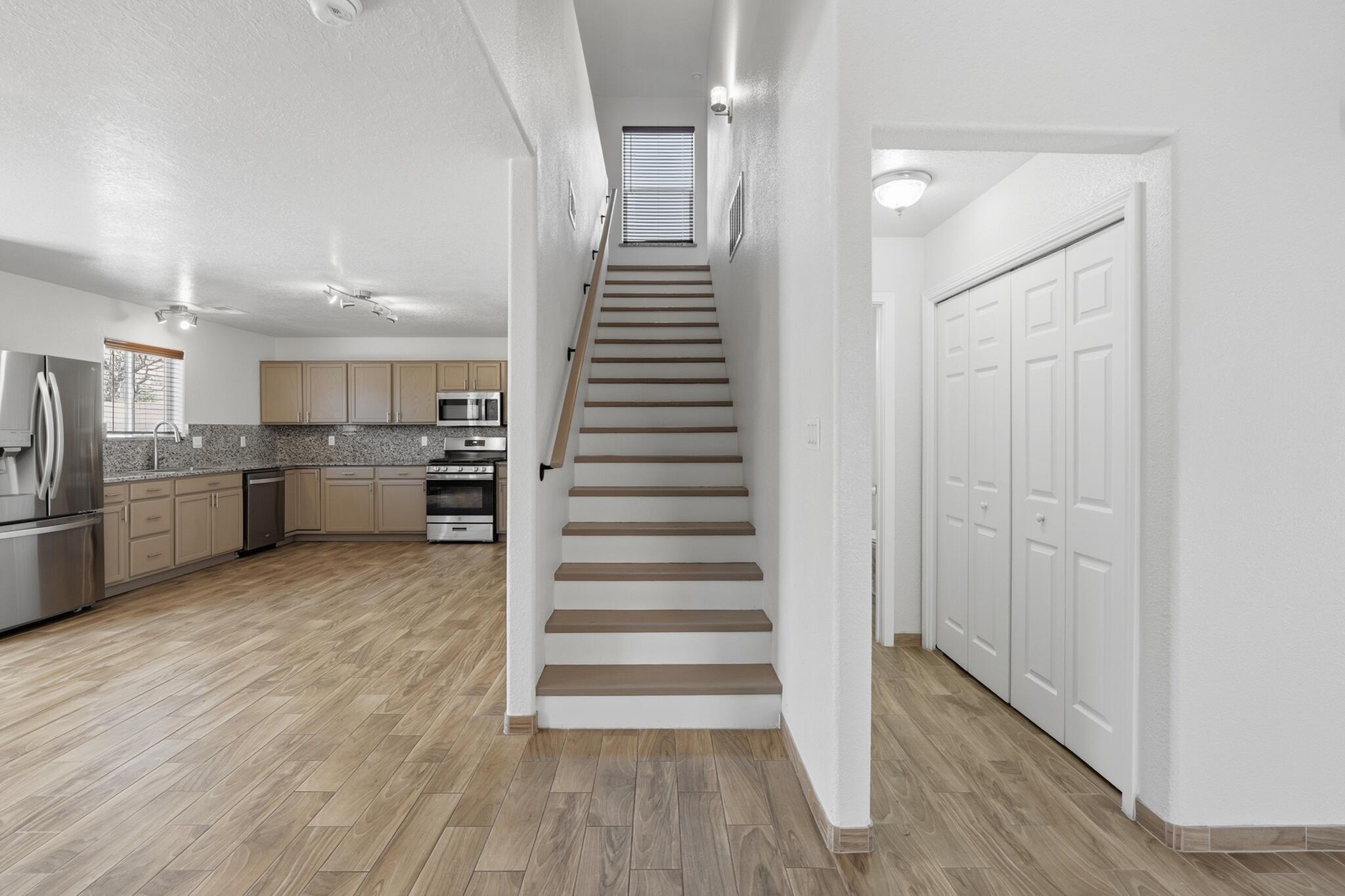 105 Latigo Trail SE