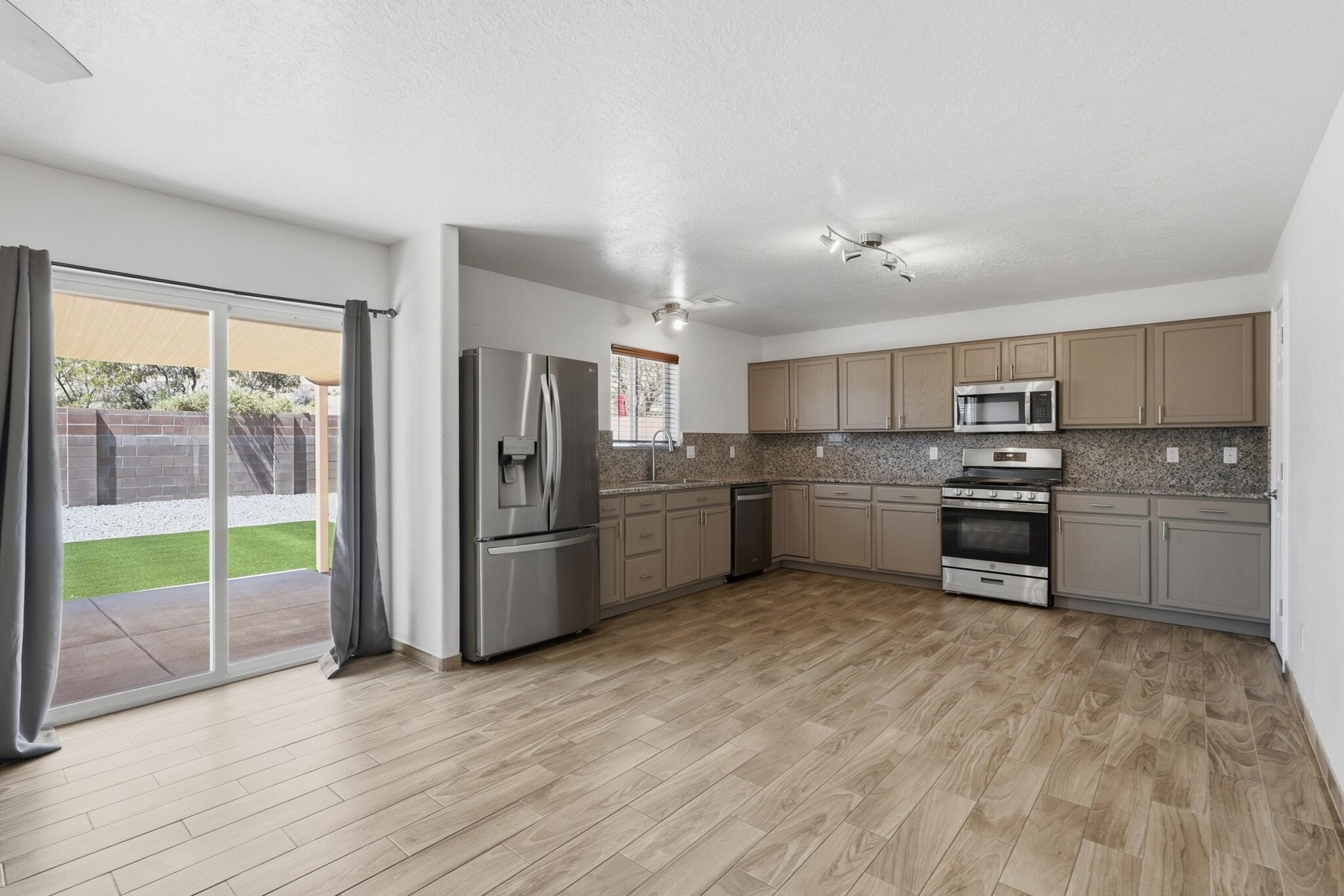 105 Latigo Trail SE