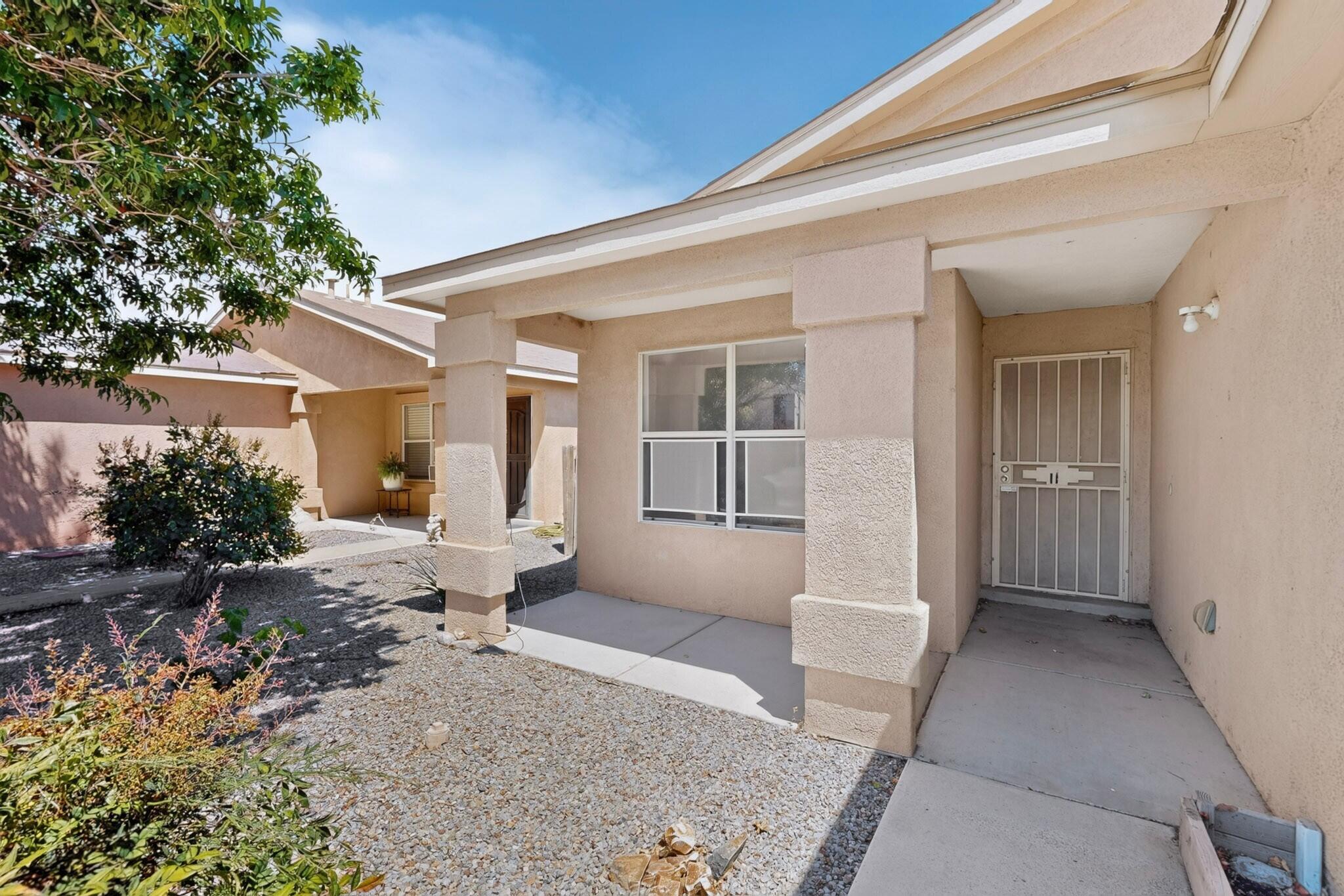 928 Tanager Drive SW