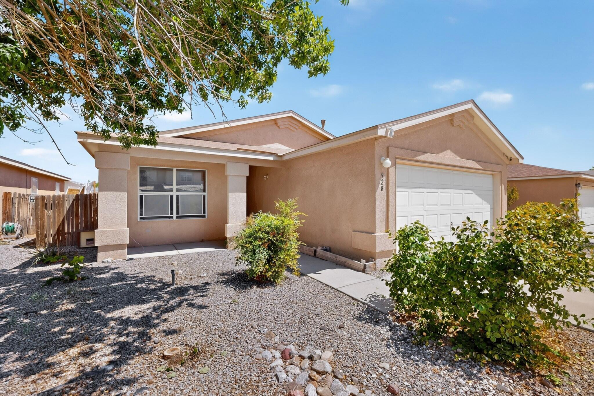 928 Tanager Drive SW