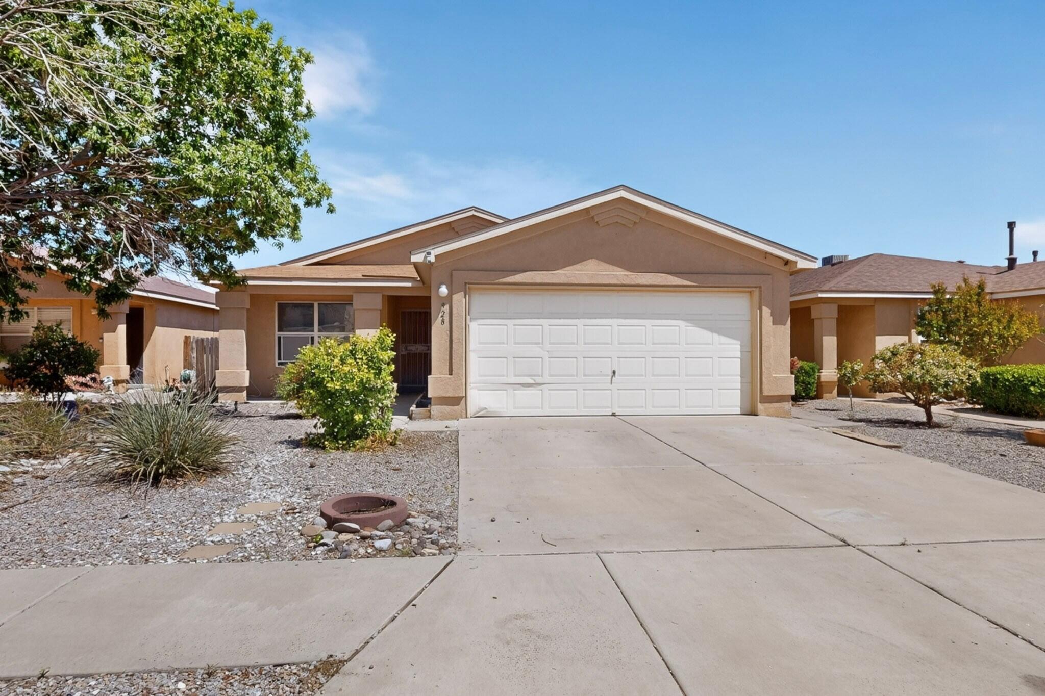 928 Tanager Drive SW