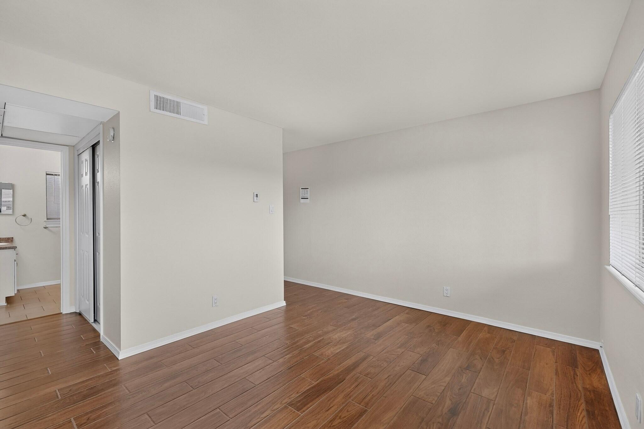 4200 Montgomery Boulevard NE 124