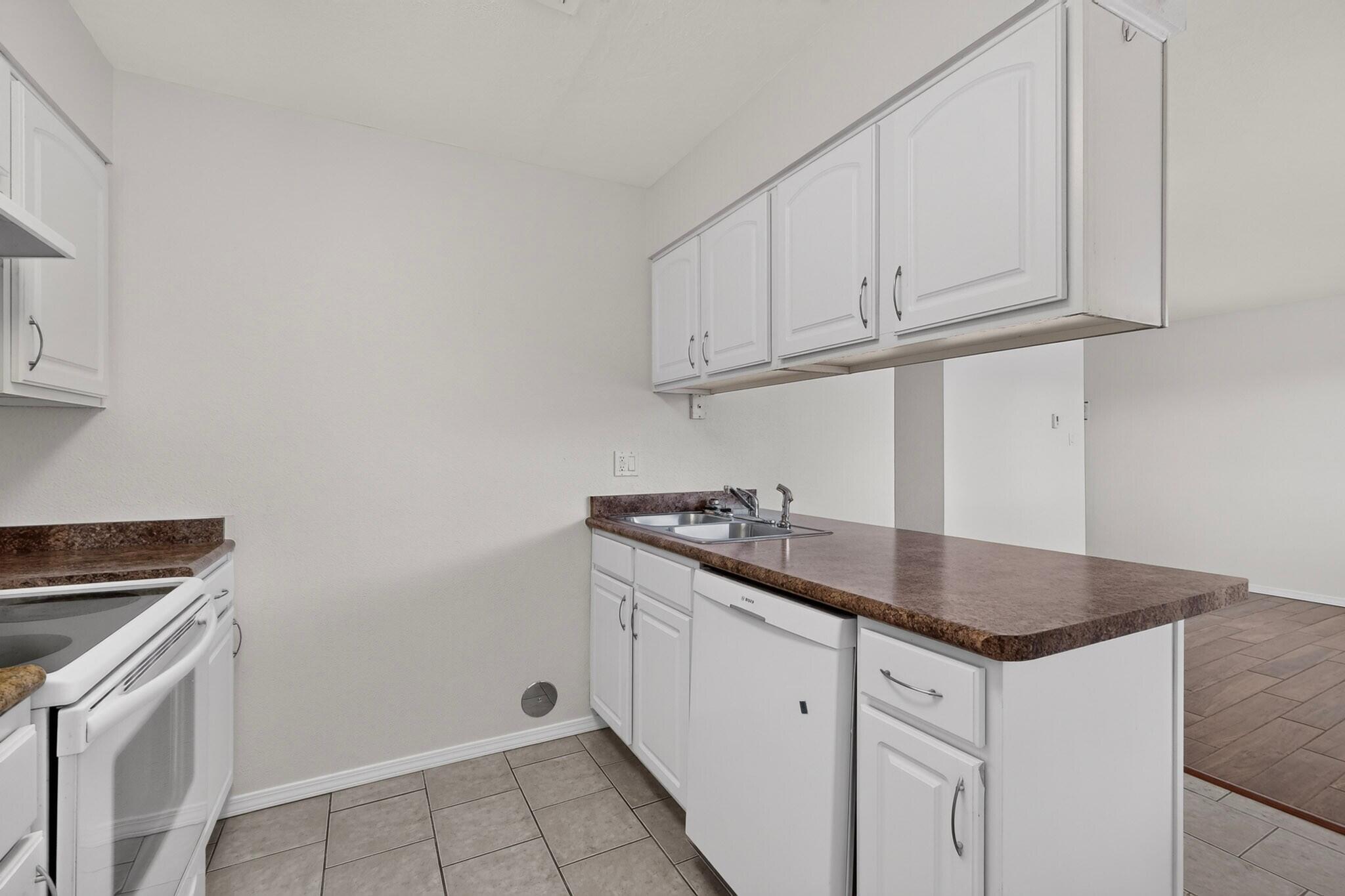 4200 Montgomery Boulevard NE 124