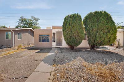 808 Ortiz Drive NE
