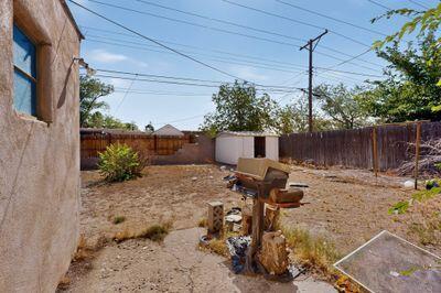808 Ortiz Drive NE