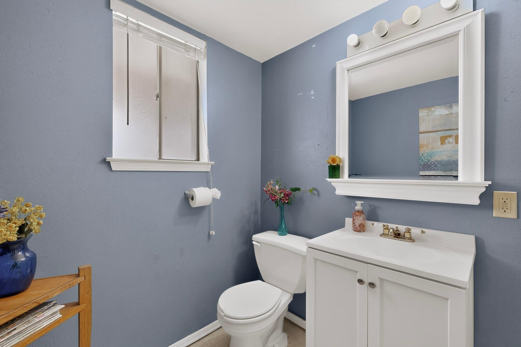 12110 Princess Jeanne Avenue NE