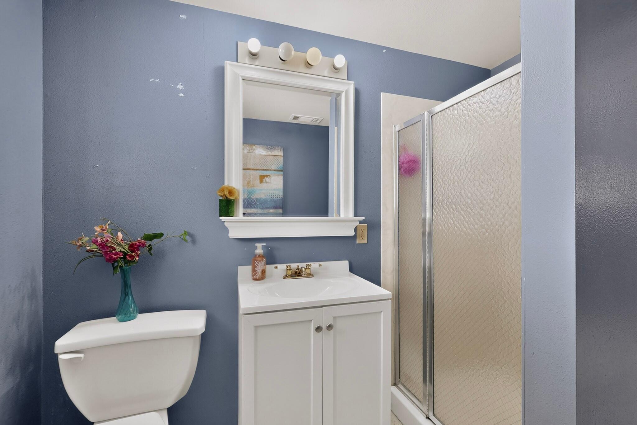 12110 Princess Jeanne Avenue NE