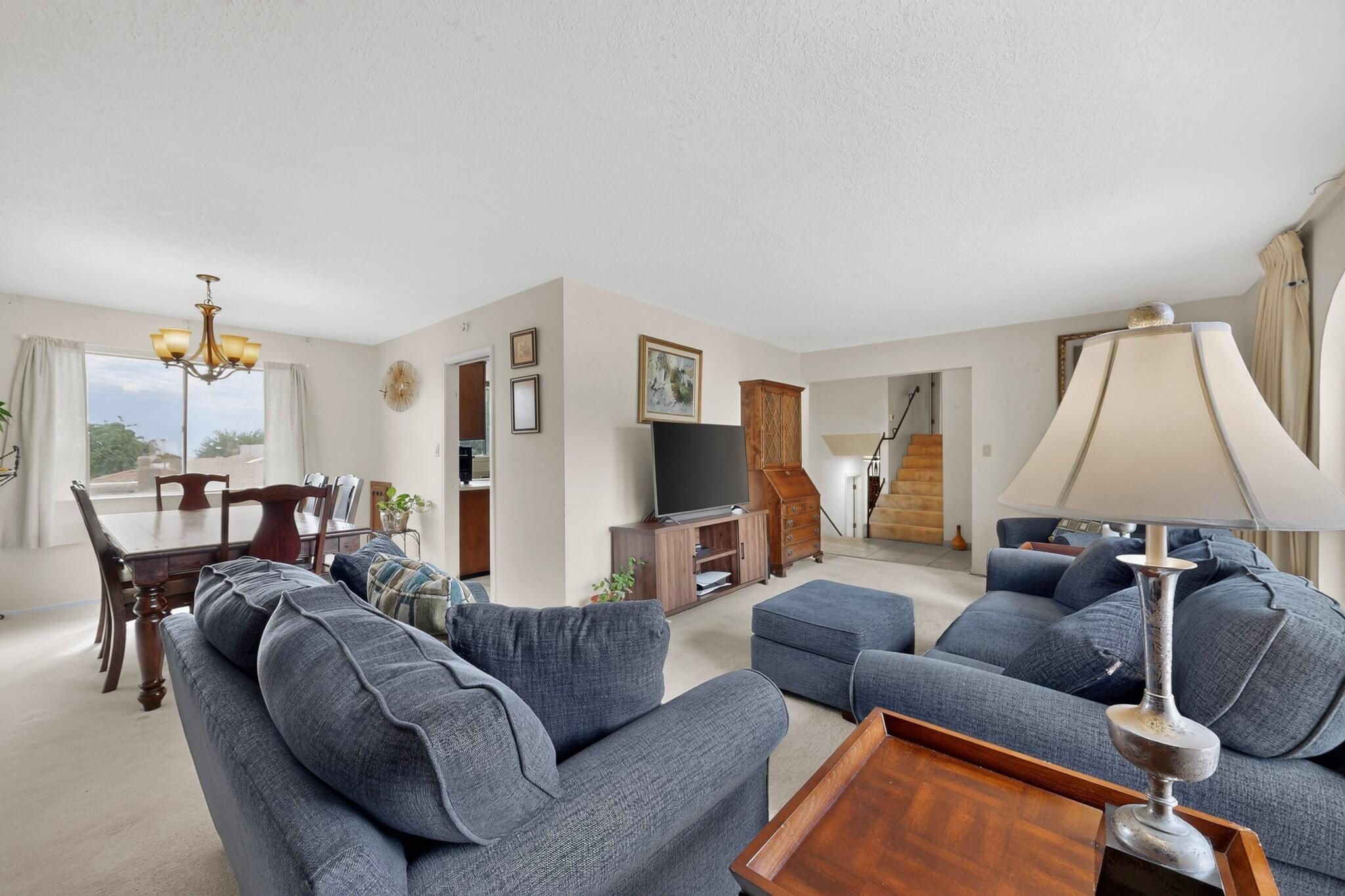 12110 Princess Jeanne Avenue NE