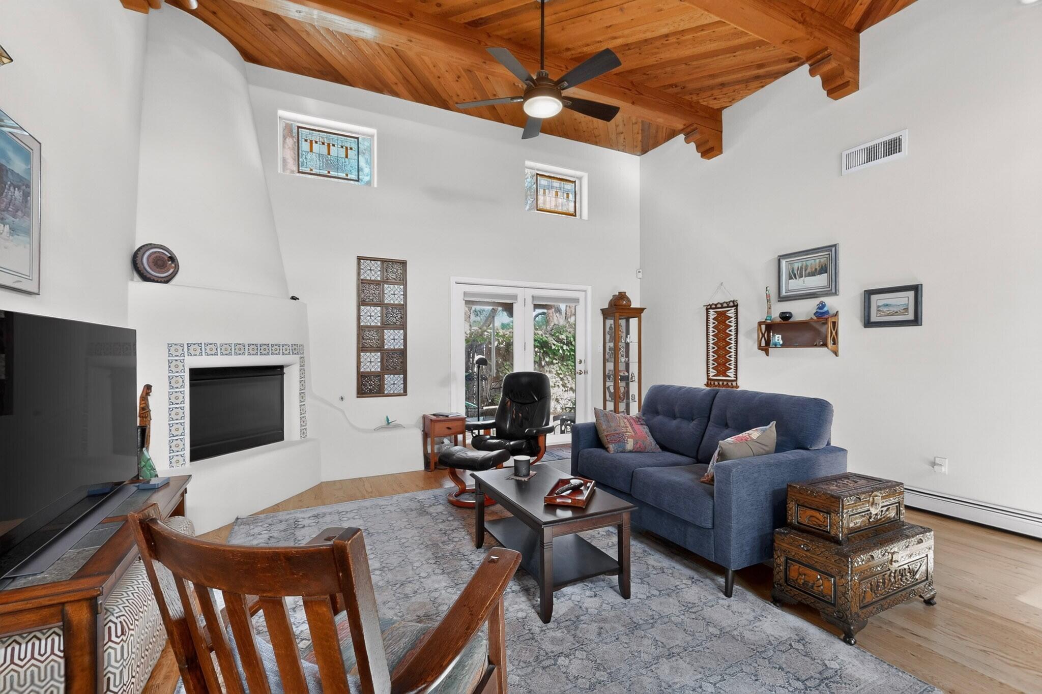 6603 Las Casitas Court NW