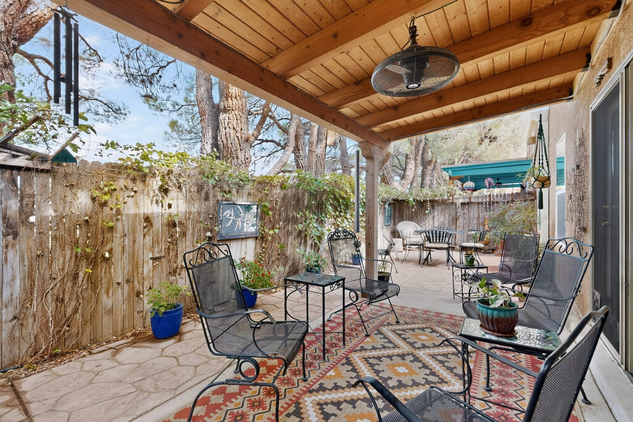 6603 Las Casitas Court NW