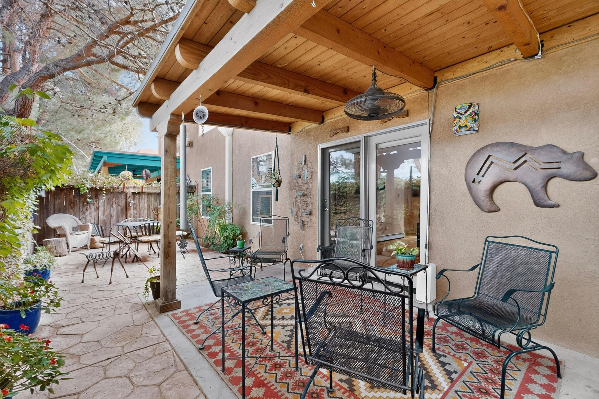 6603 Las Casitas Court NW