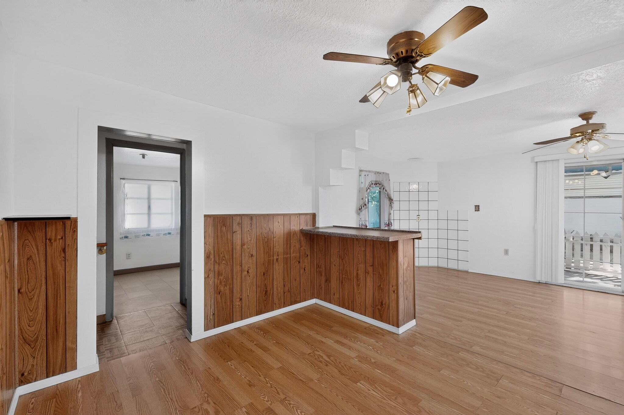 1860 Elena Circle SW