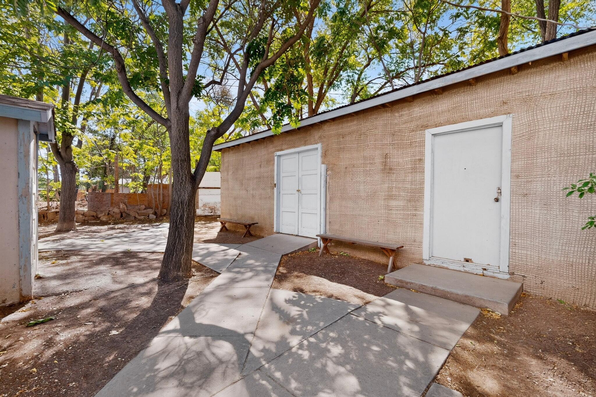 1860 Elena Circle SW