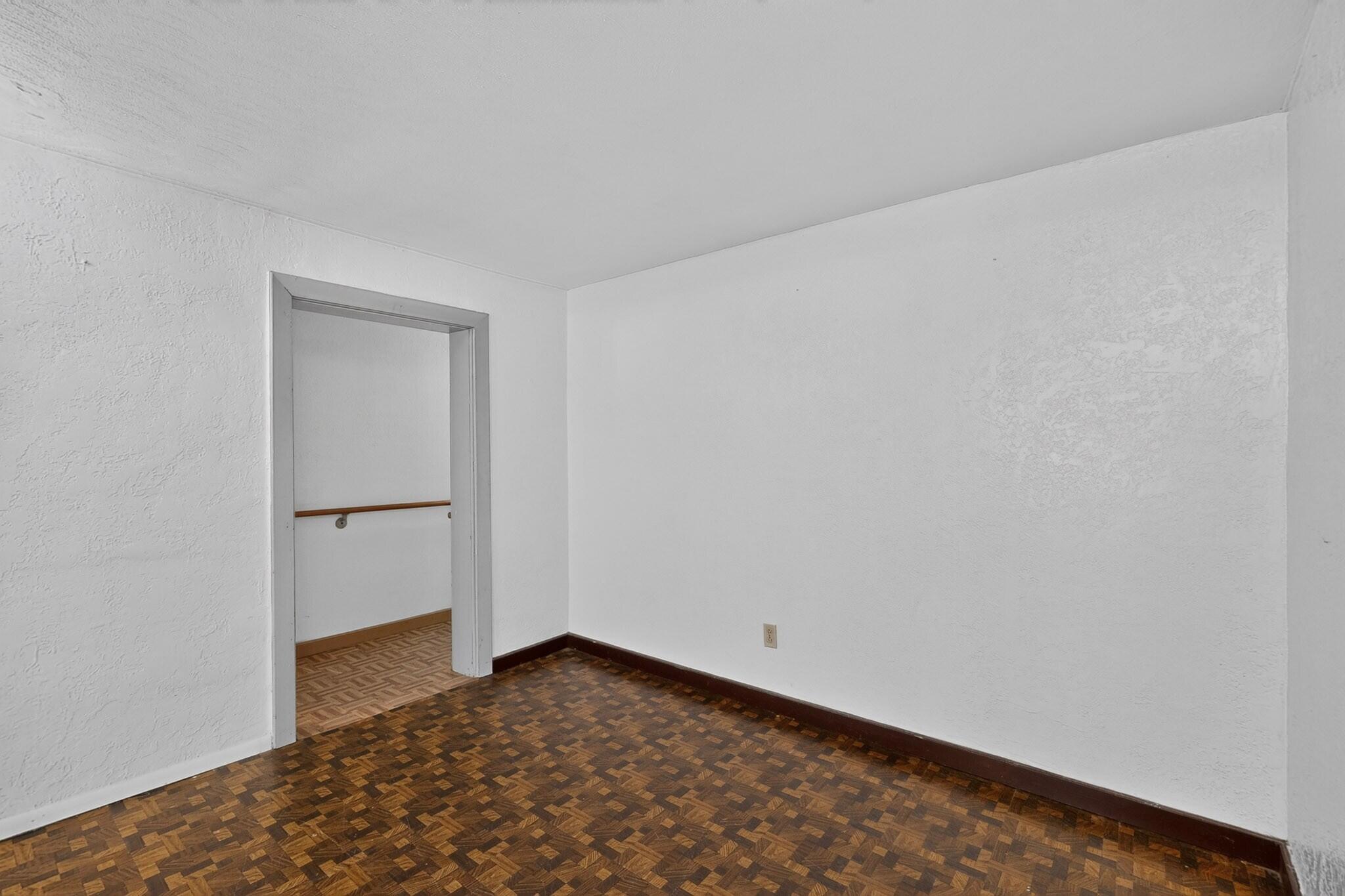 1860 Elena Circle SW