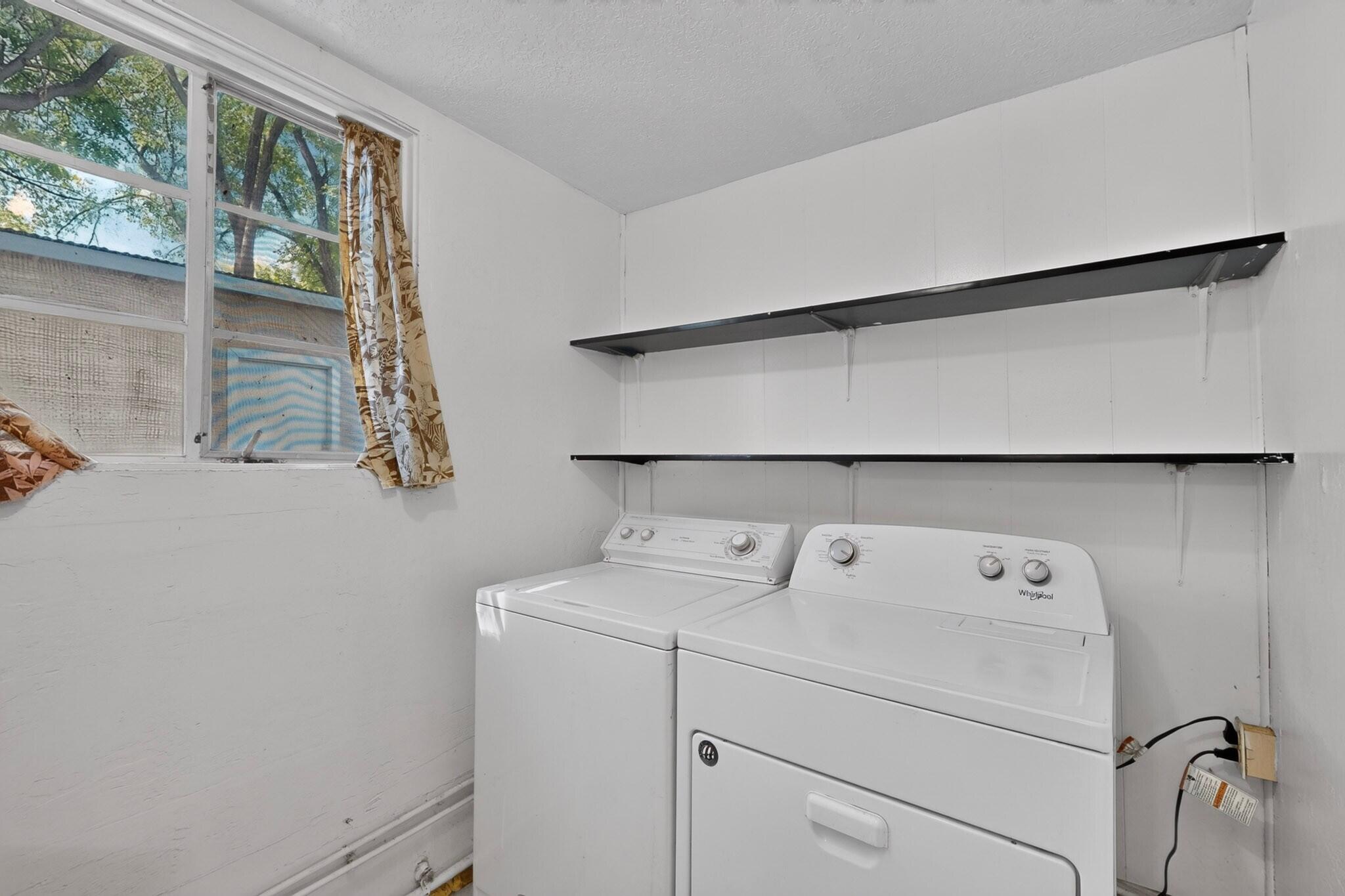 1860 Elena Circle SW