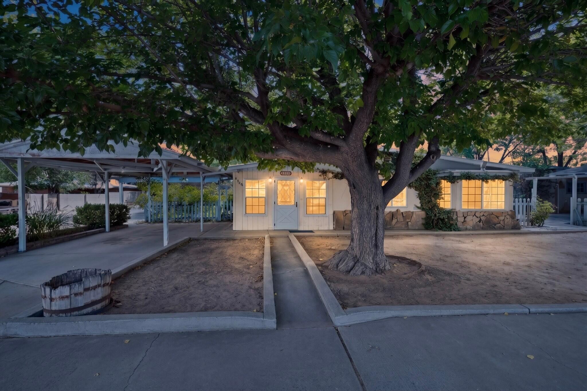 1860 Elena Circle SW
