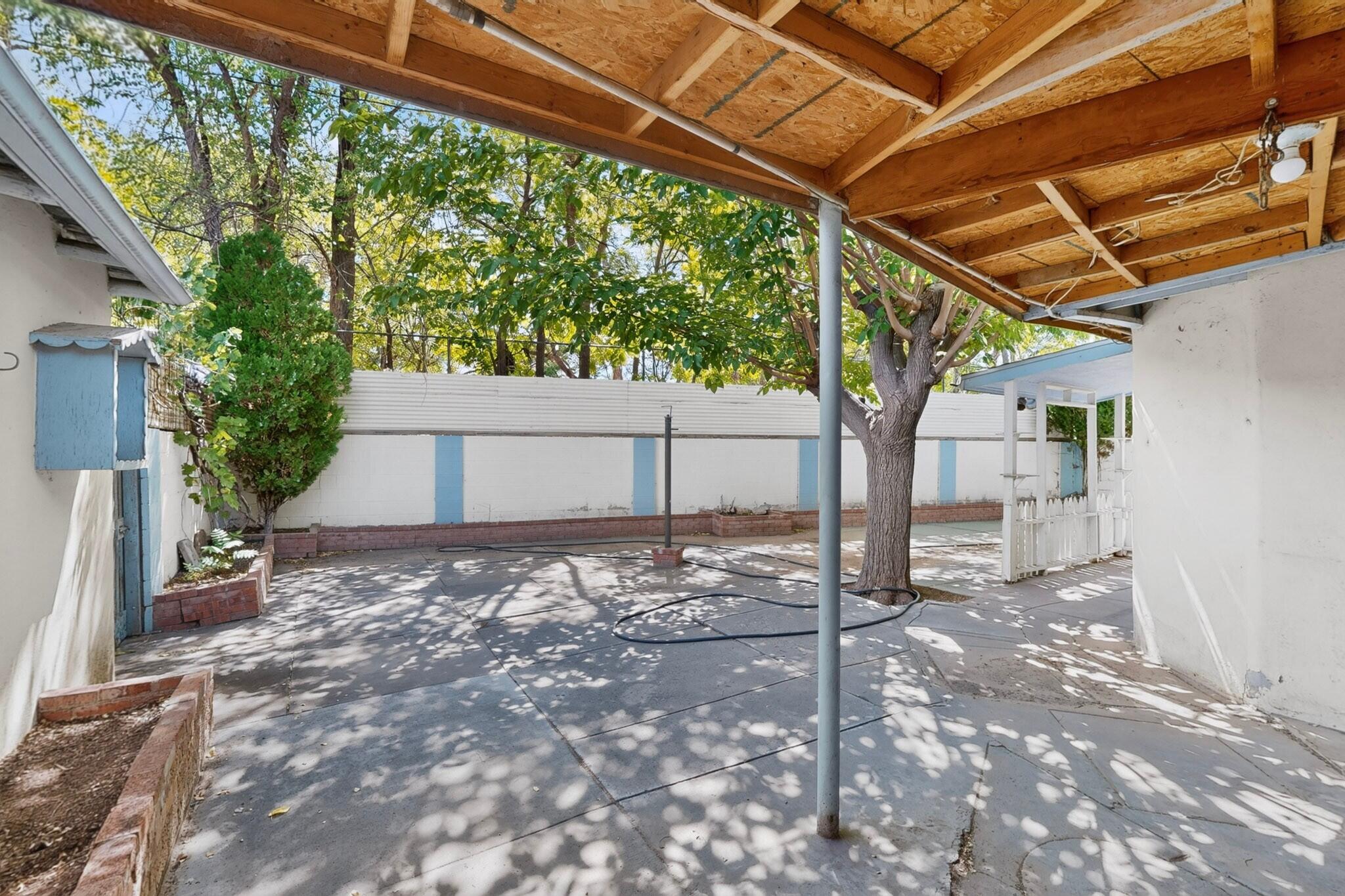 1860 Elena Circle SW