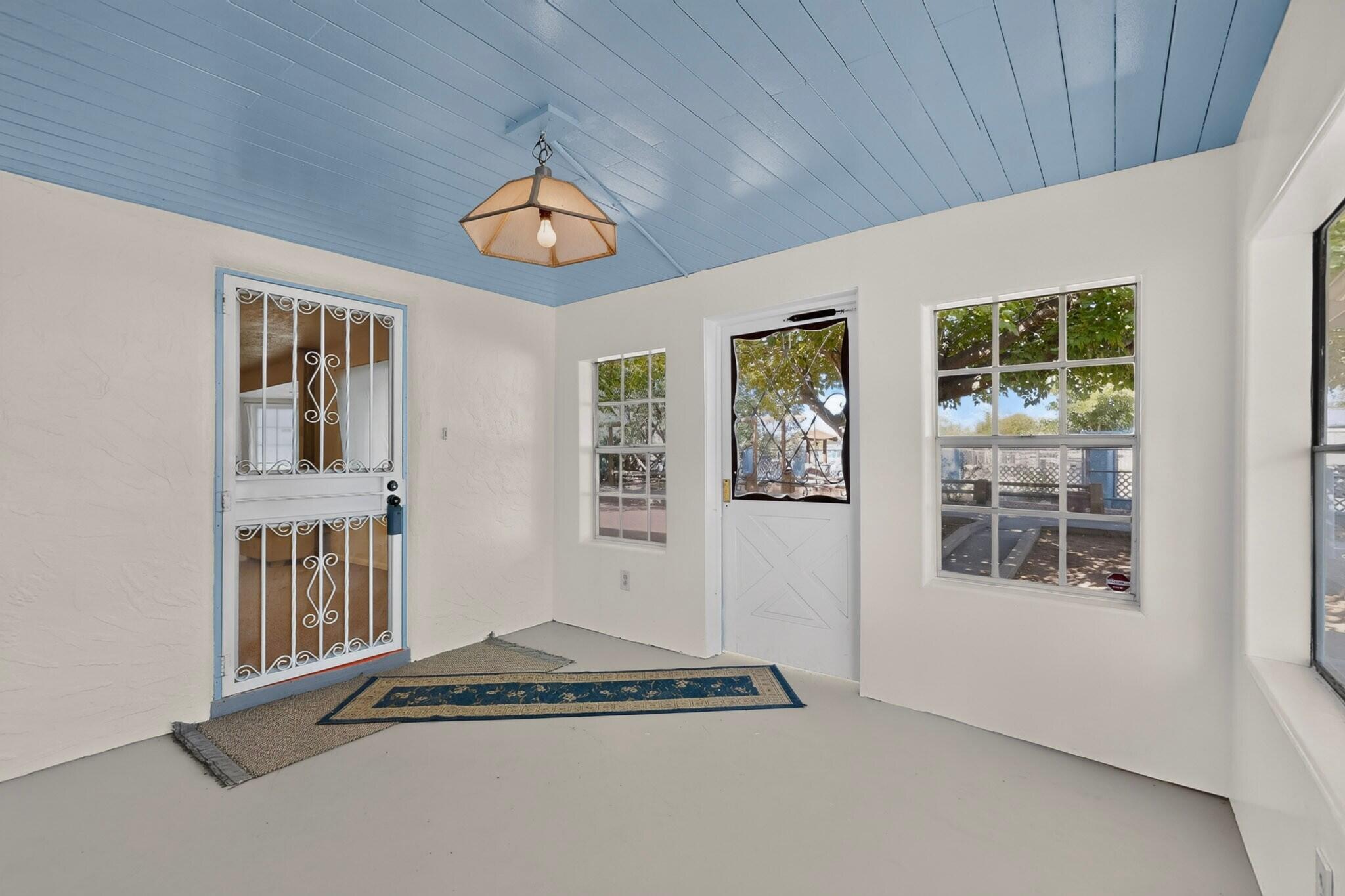 1860 Elena Circle SW