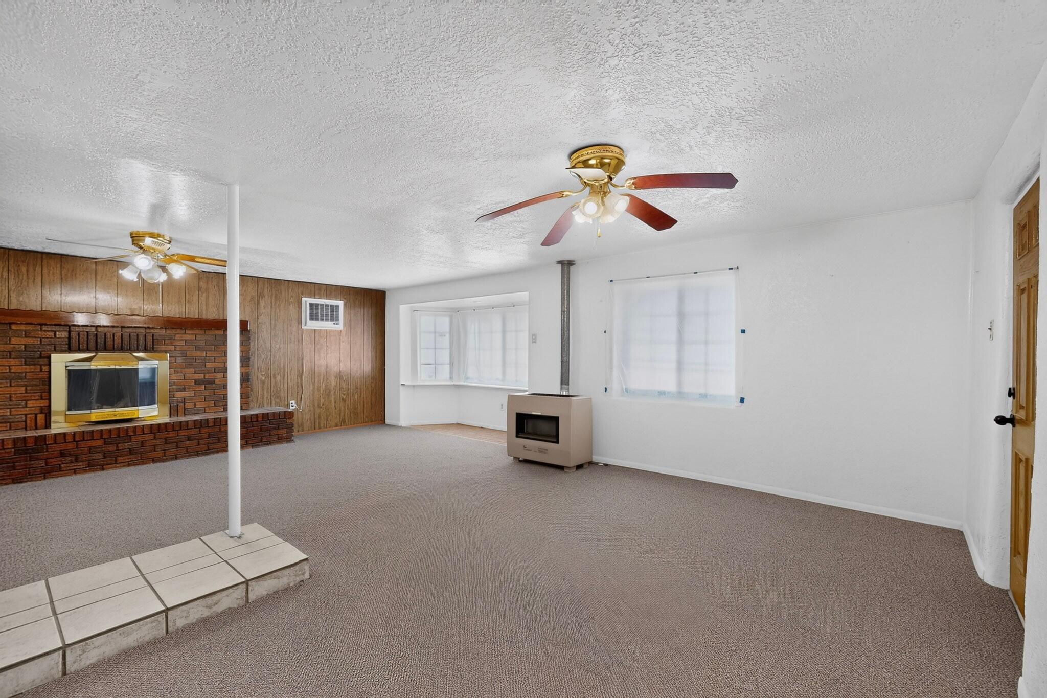 1860 Elena Circle SW