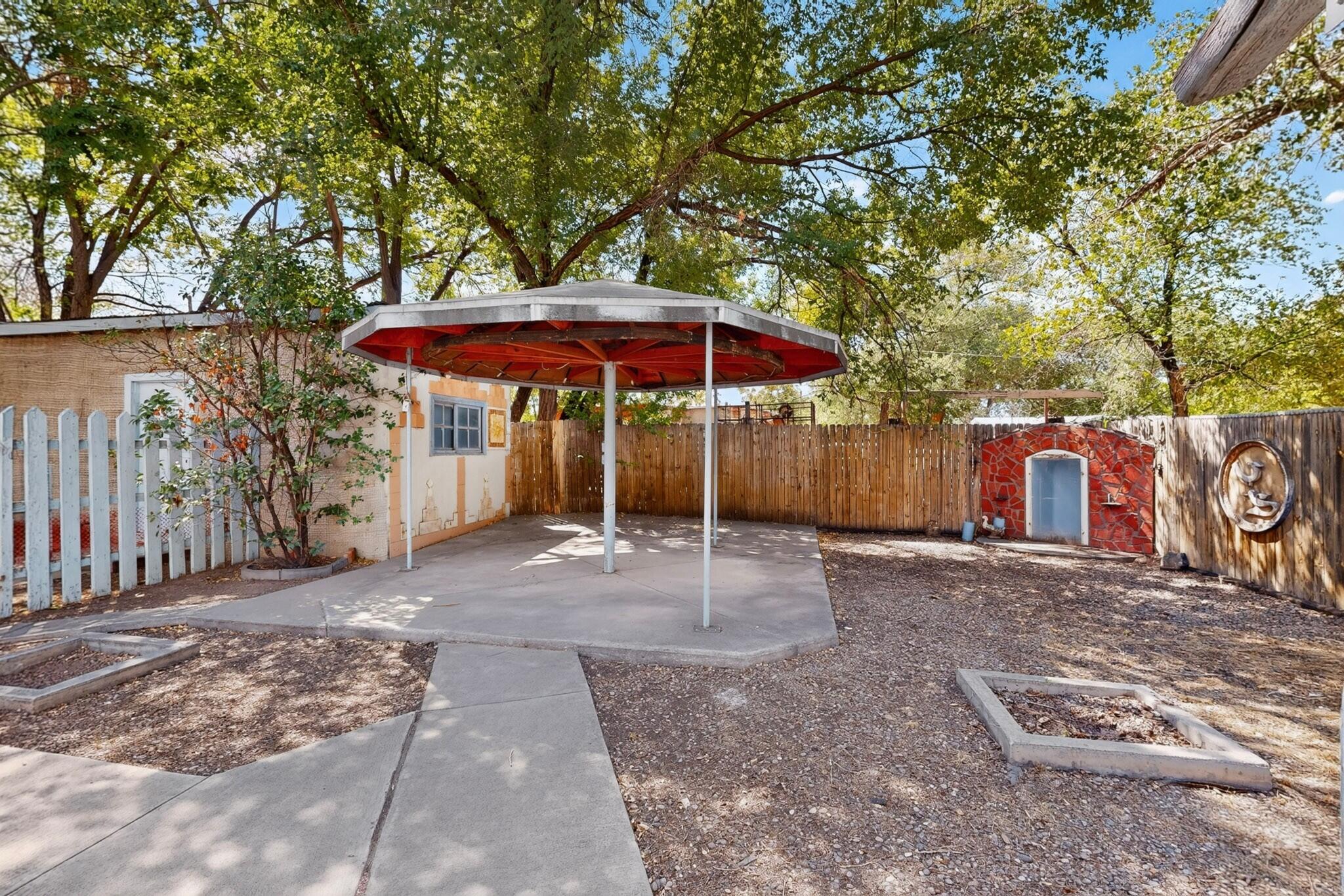 1860 Elena Circle SW