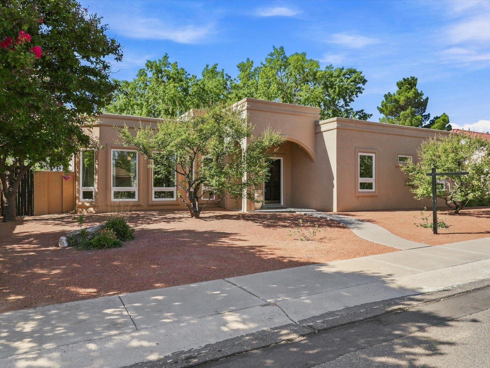 7516 Parkwood Drive NW