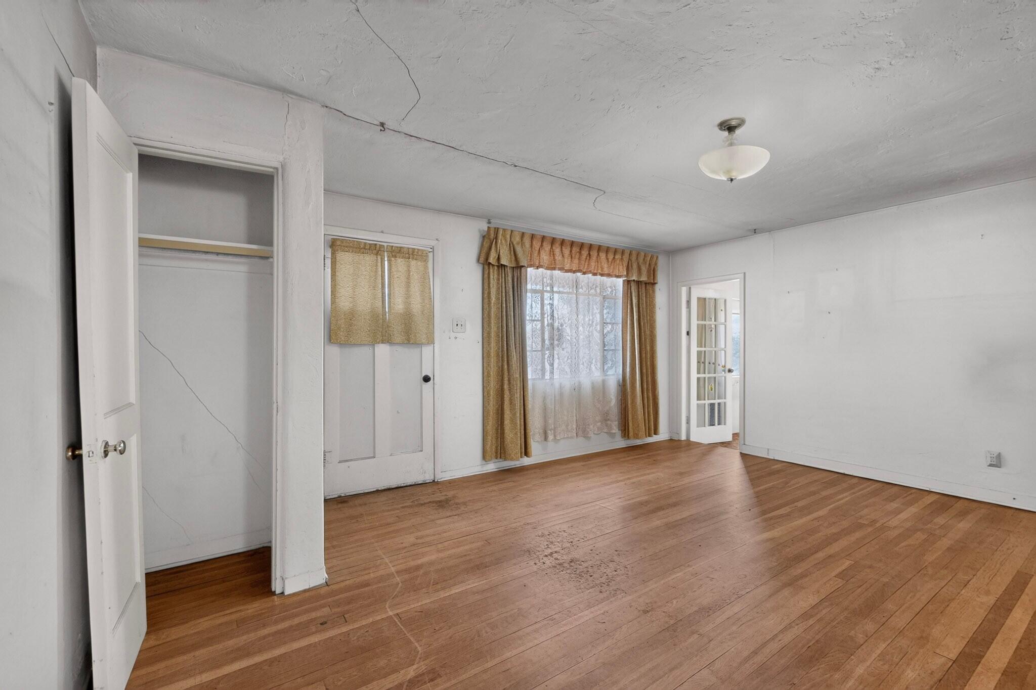 330 Cutler Avenue NE