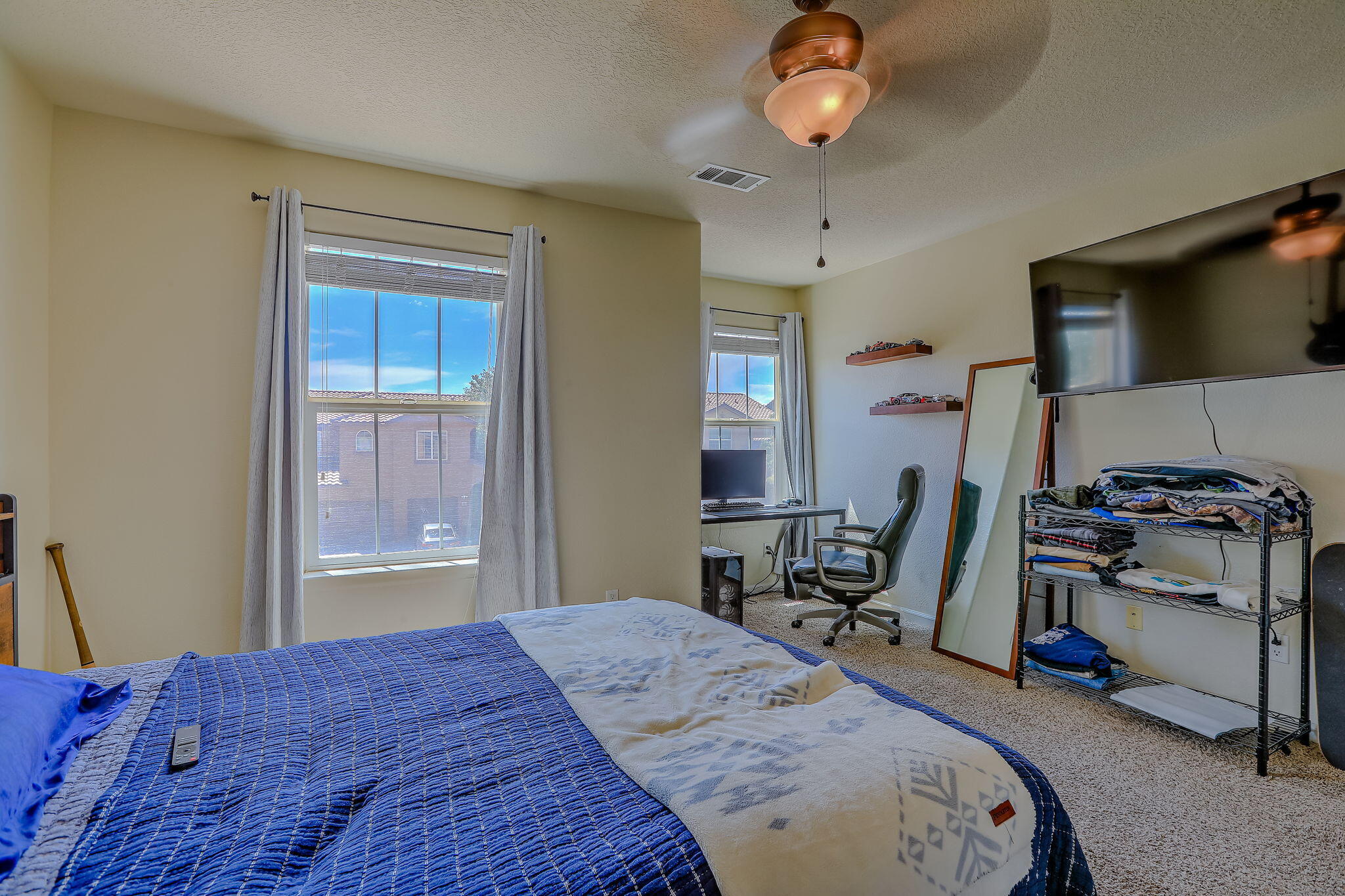 39 Paseo Vista Loop NE