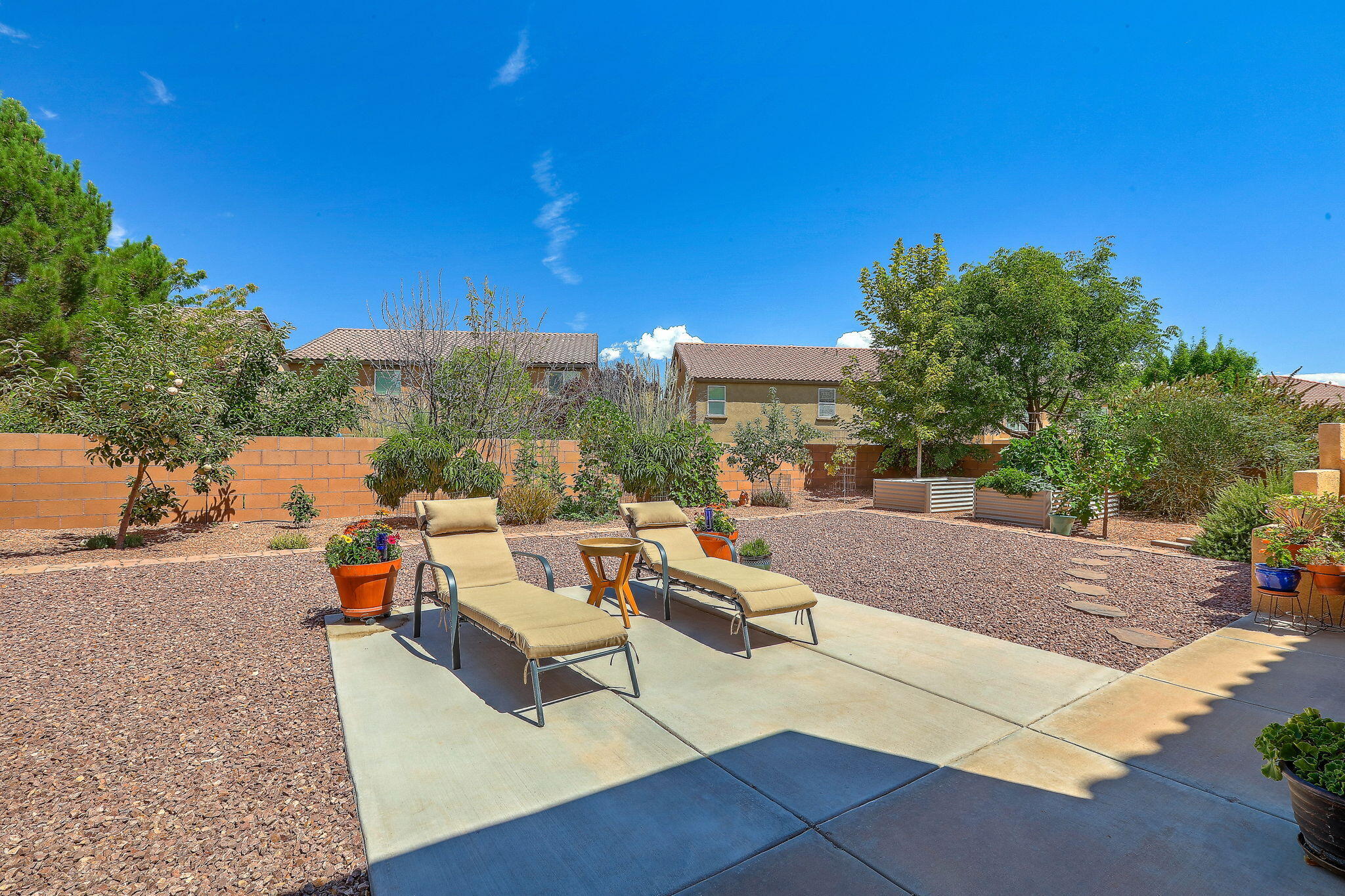 39 Paseo Vista Loop NE