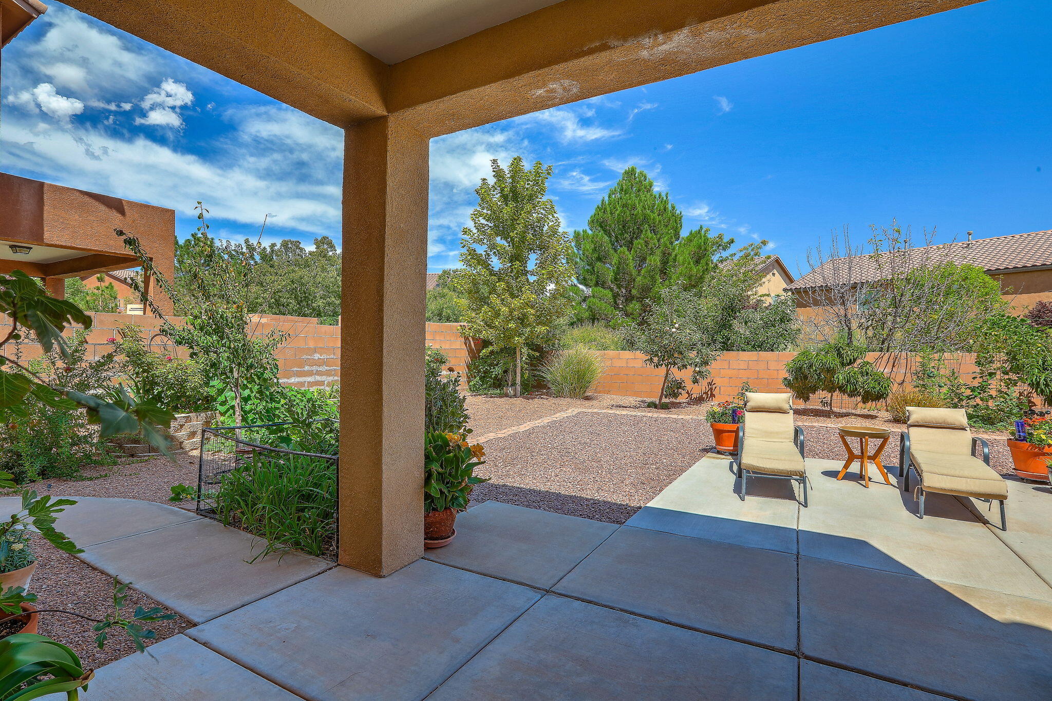 39 Paseo Vista Loop NE