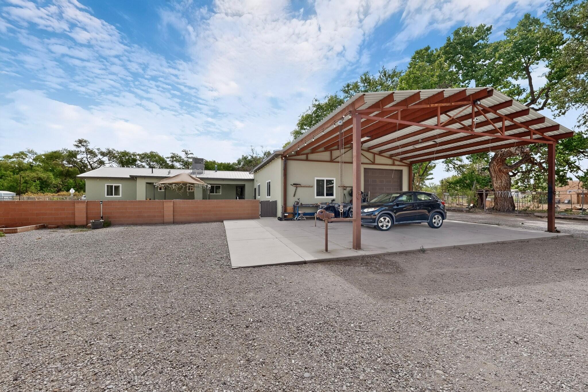 6015 Hubbell Circle SW