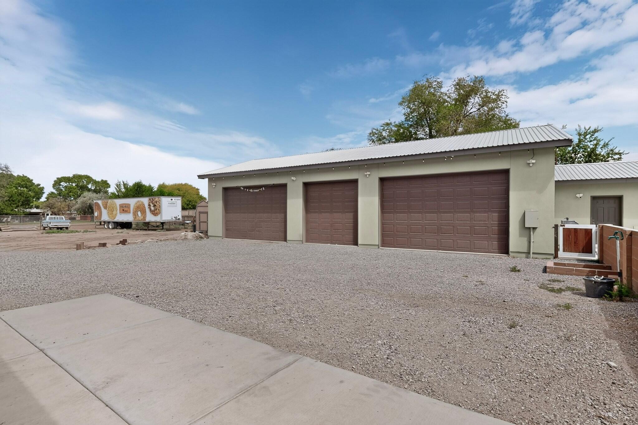 6015 Hubbell Circle SW