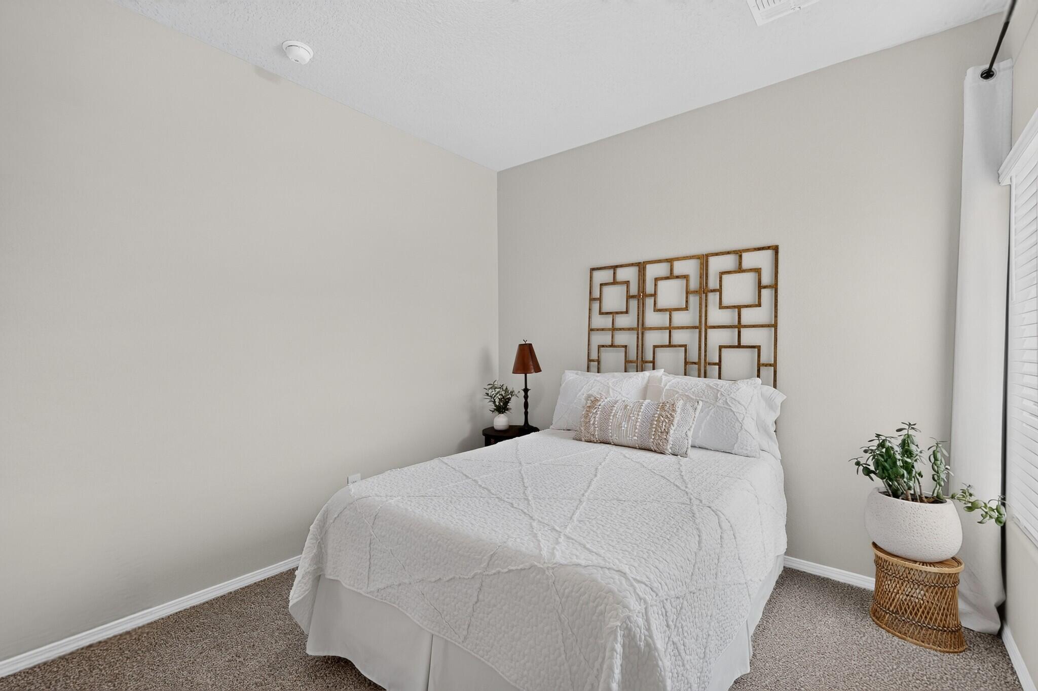 1674 Tierra Verde Loop NW