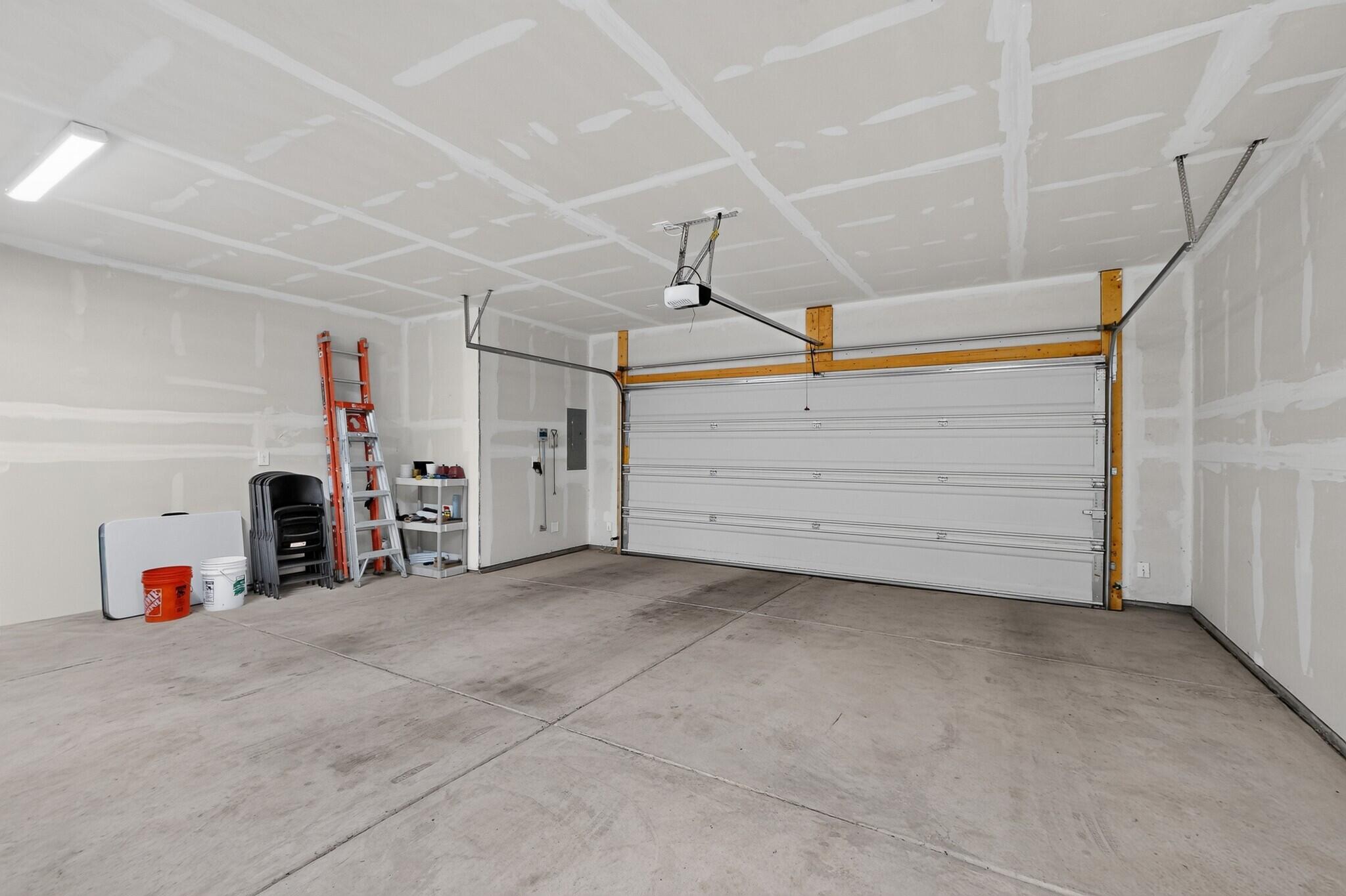 1674 Tierra Verde Loop NW