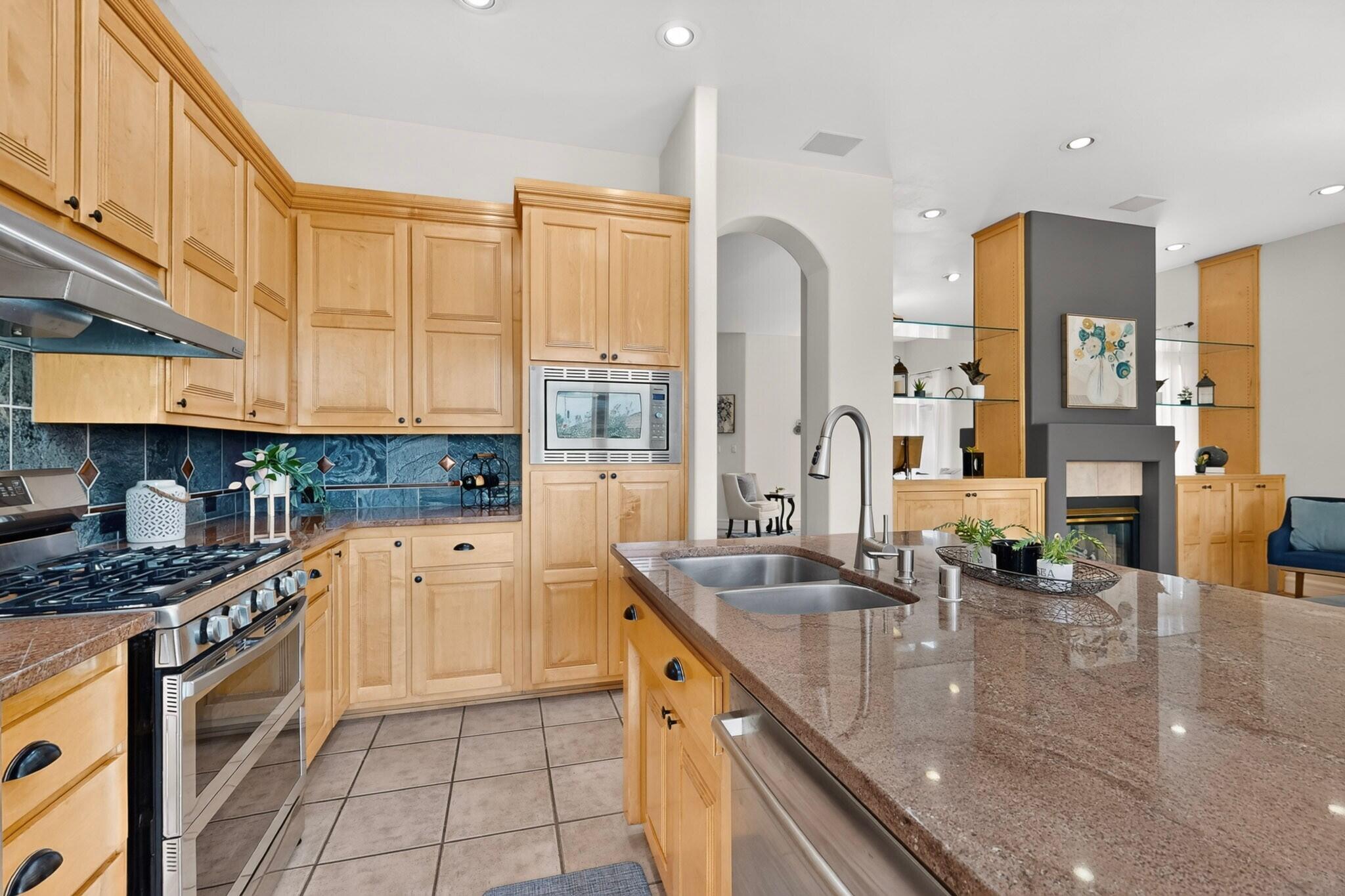 6135 Purple Aster Lane NE