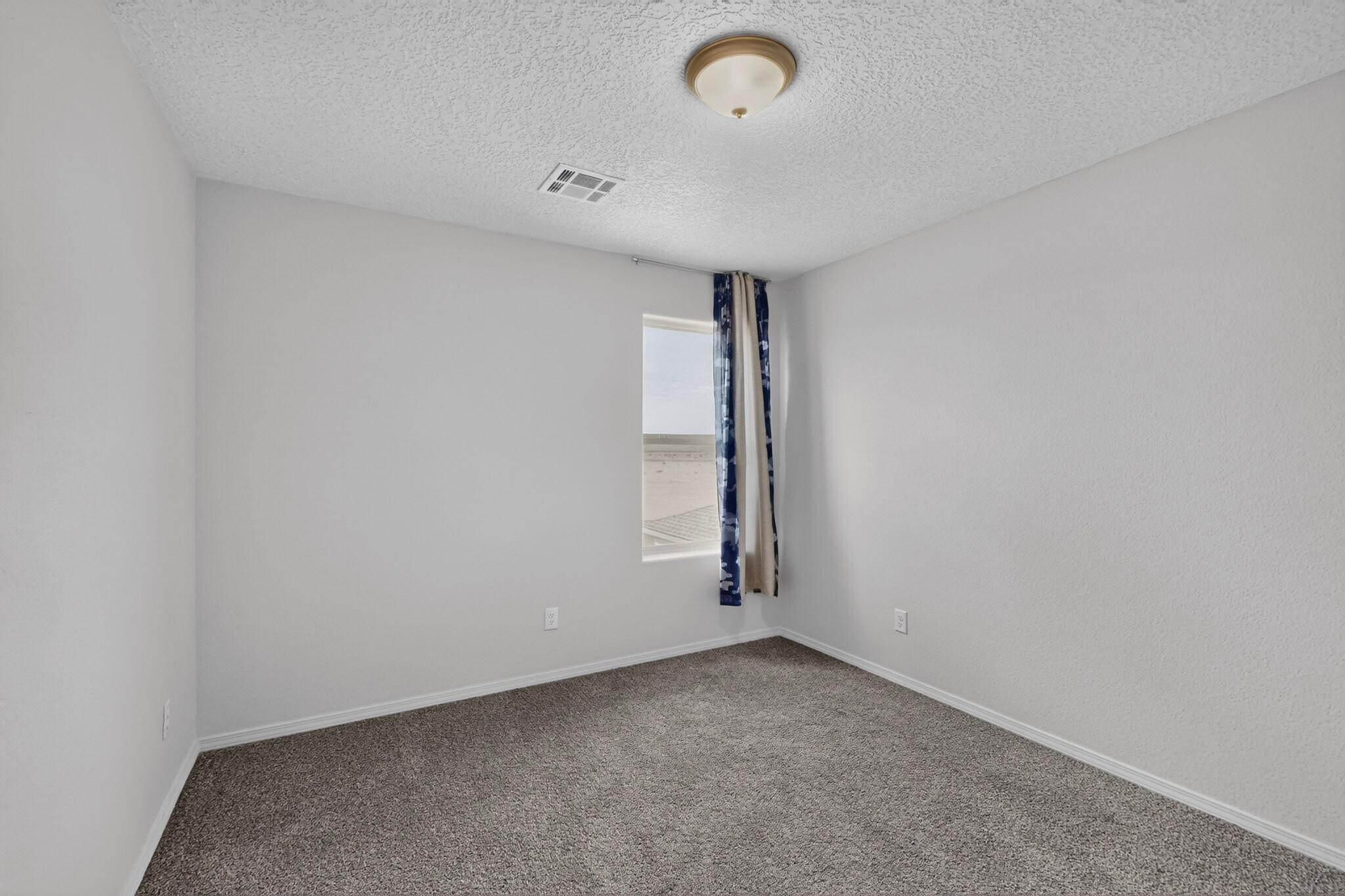 2449 Balcomie Road NE