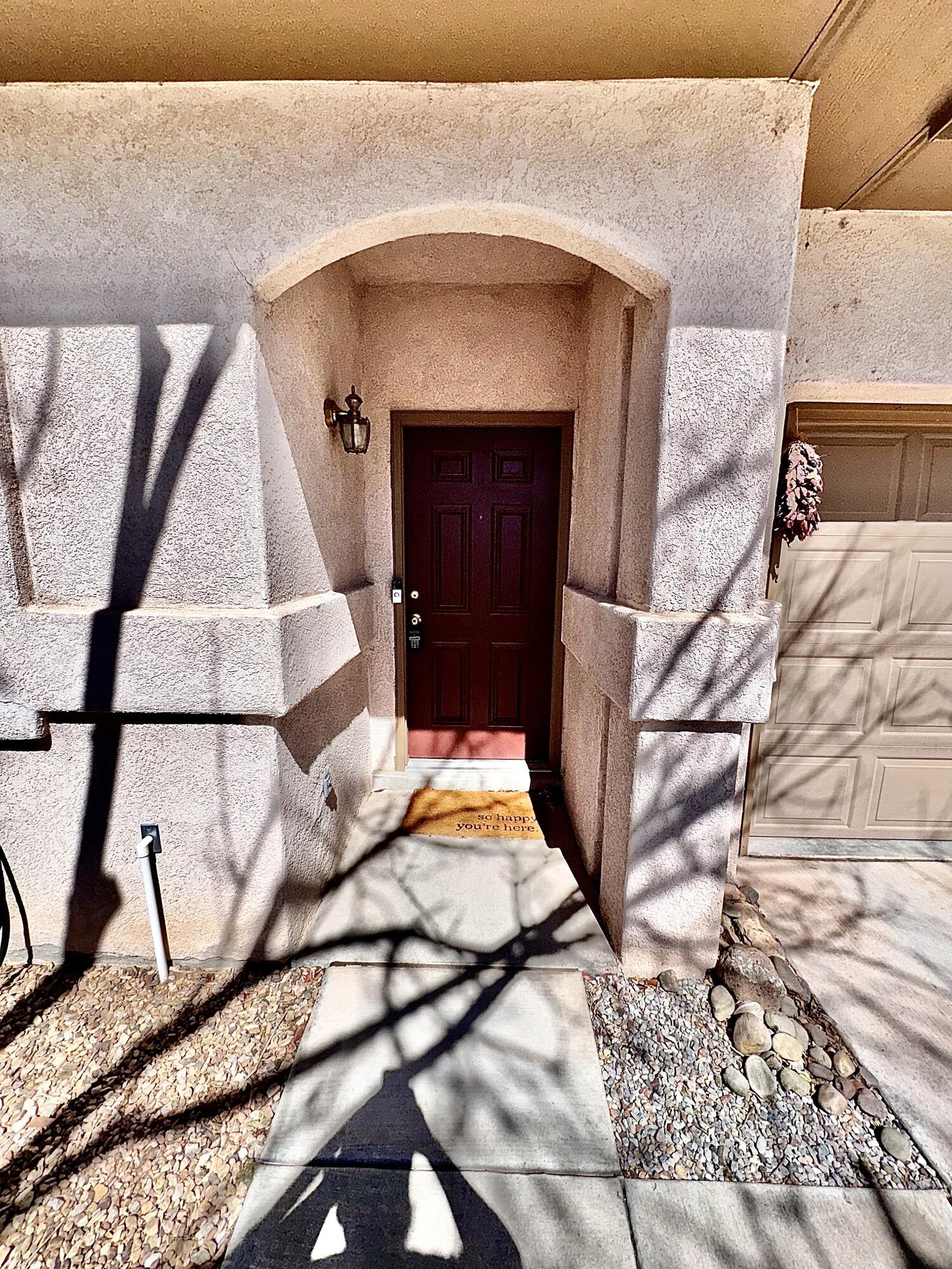 7039 Casa Elena Drive NE