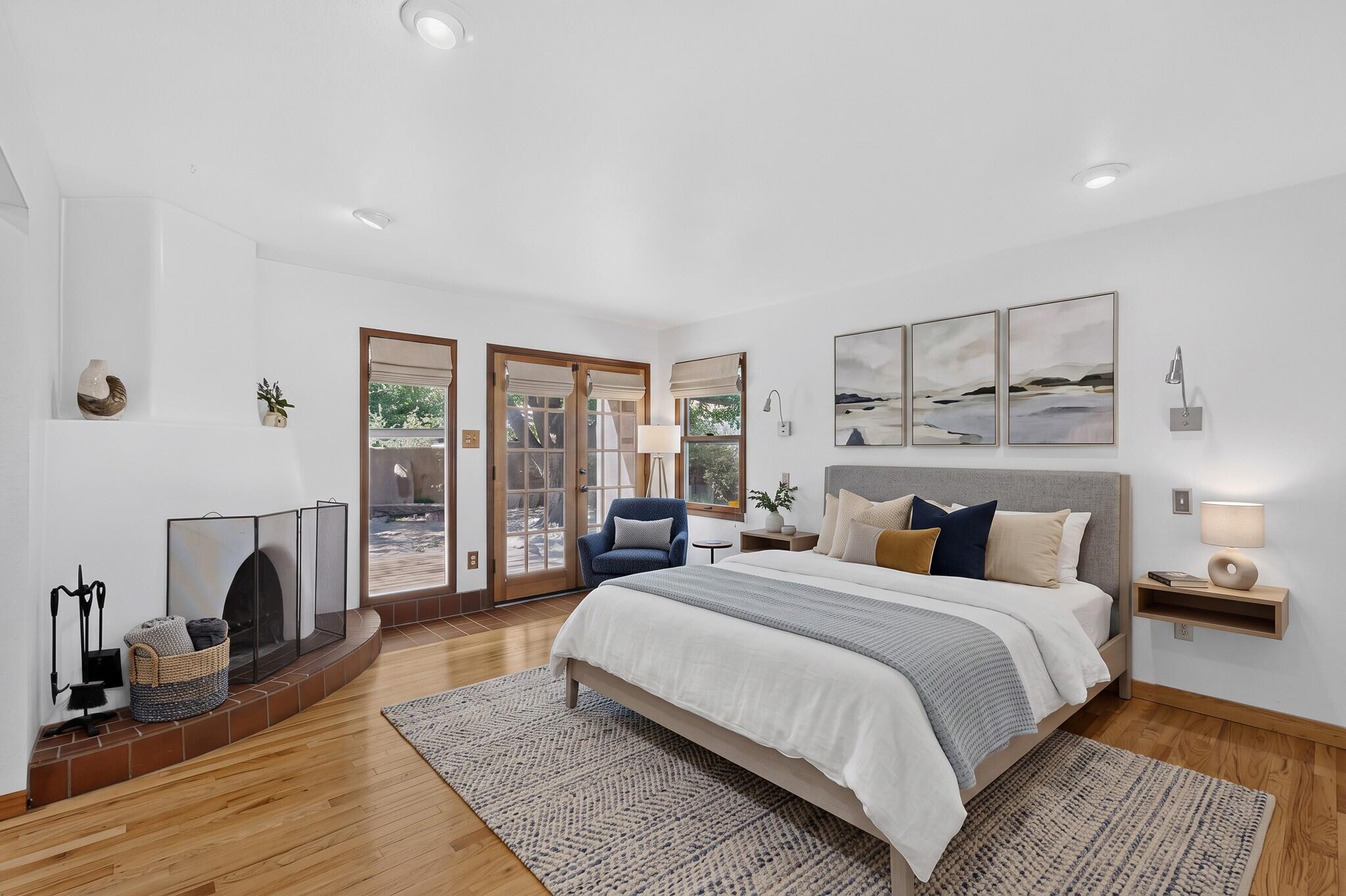 315 Solano Drive NE
