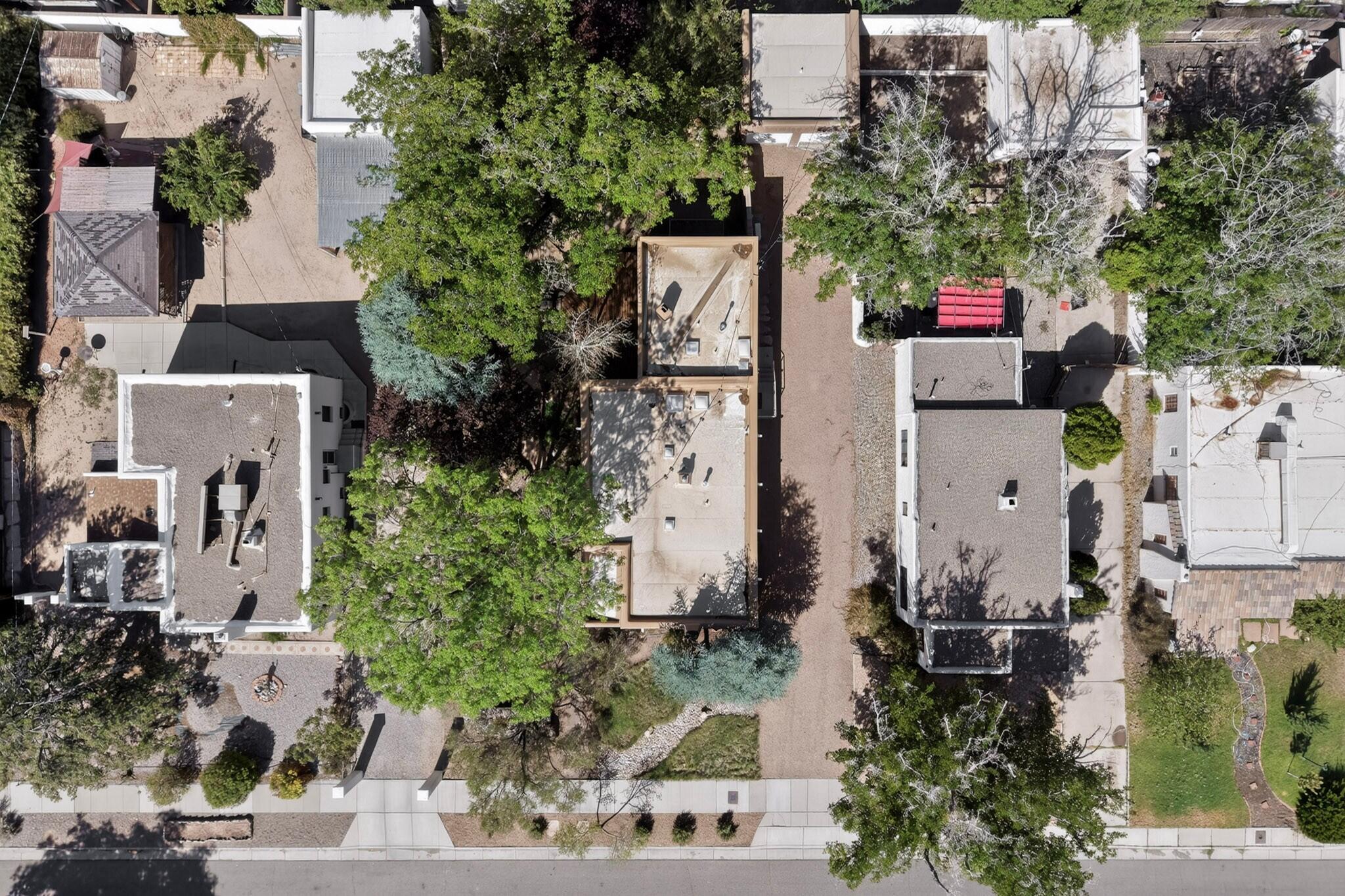 315 Solano Drive NE