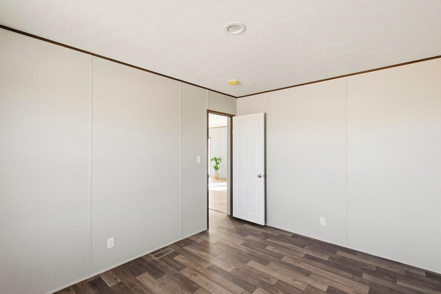 5 Meadowlake Circle