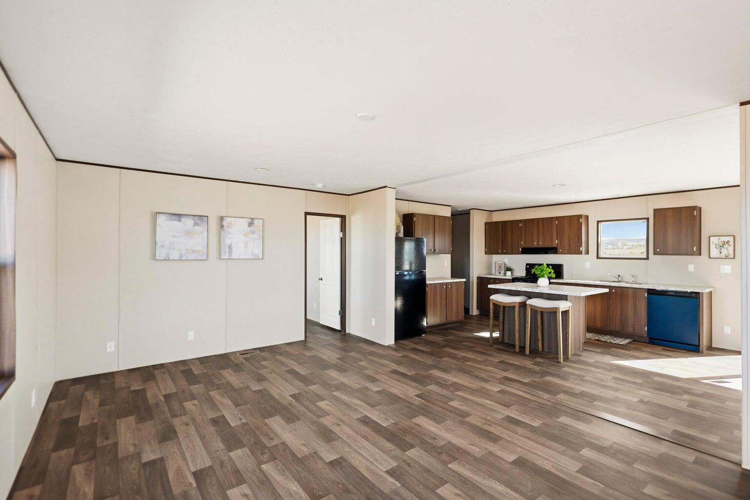 5 Meadowlake Circle