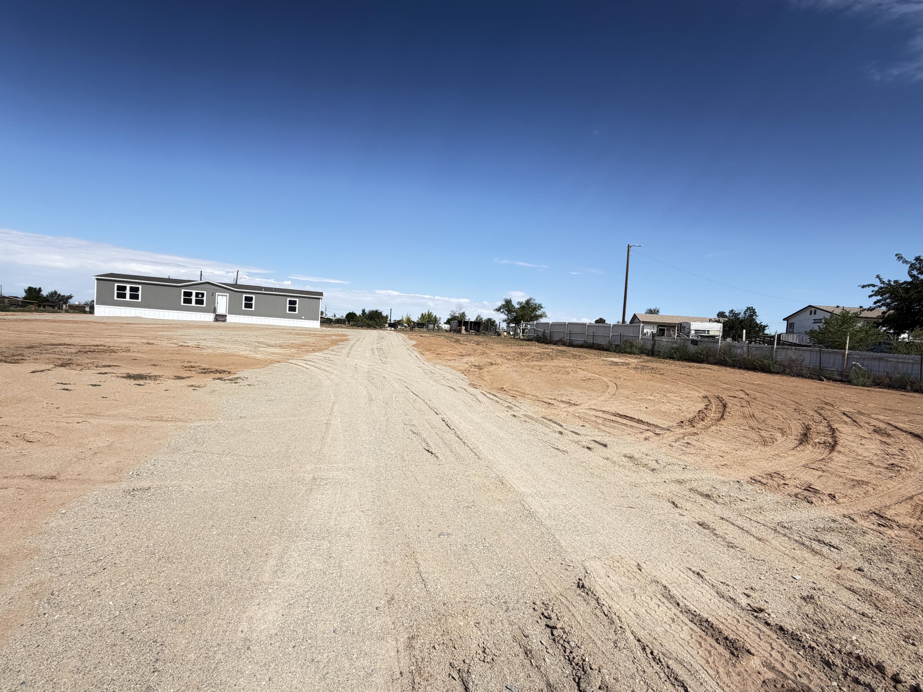 5 Meadowlake Circle