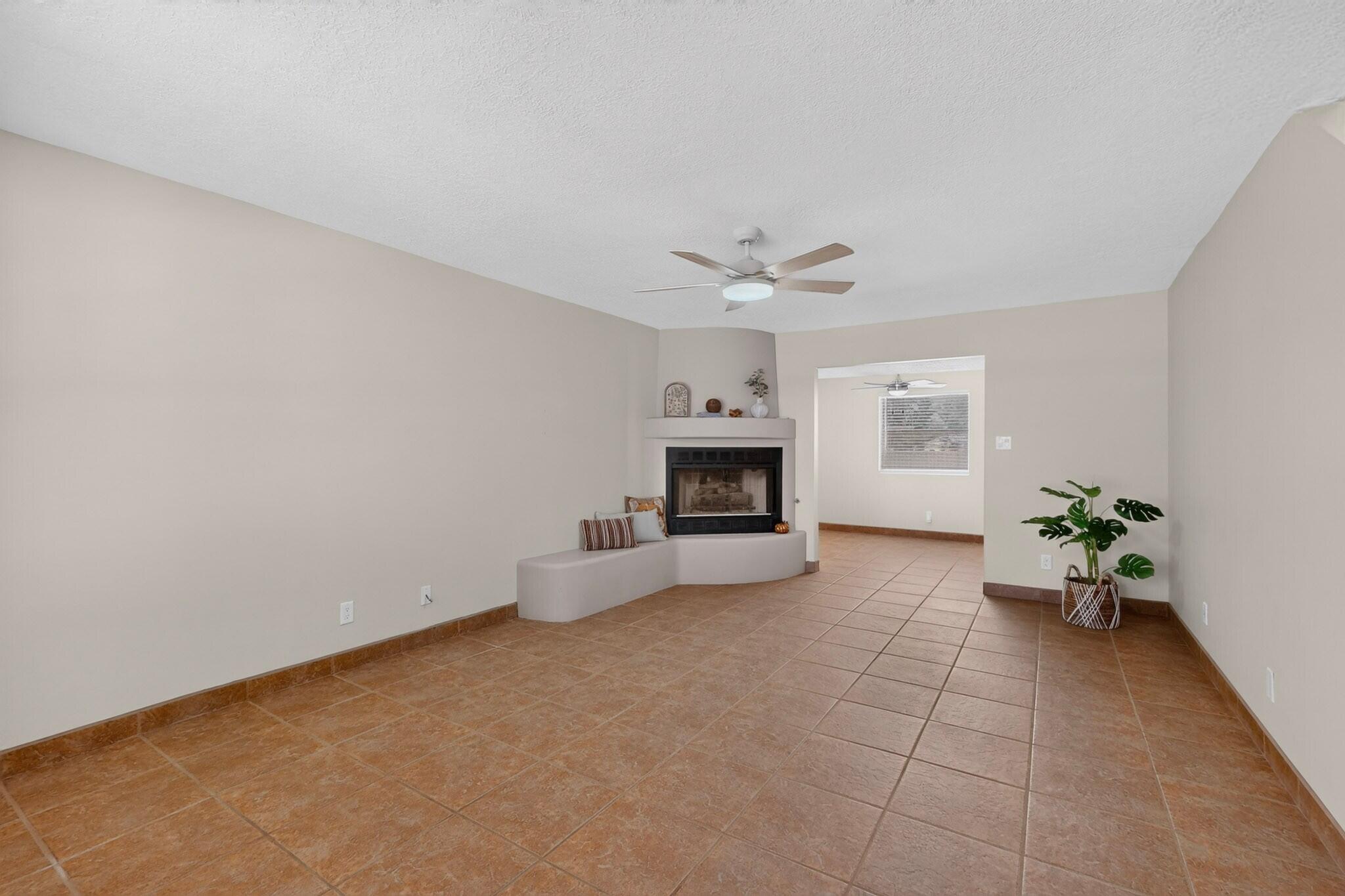 122 Valencia Road
