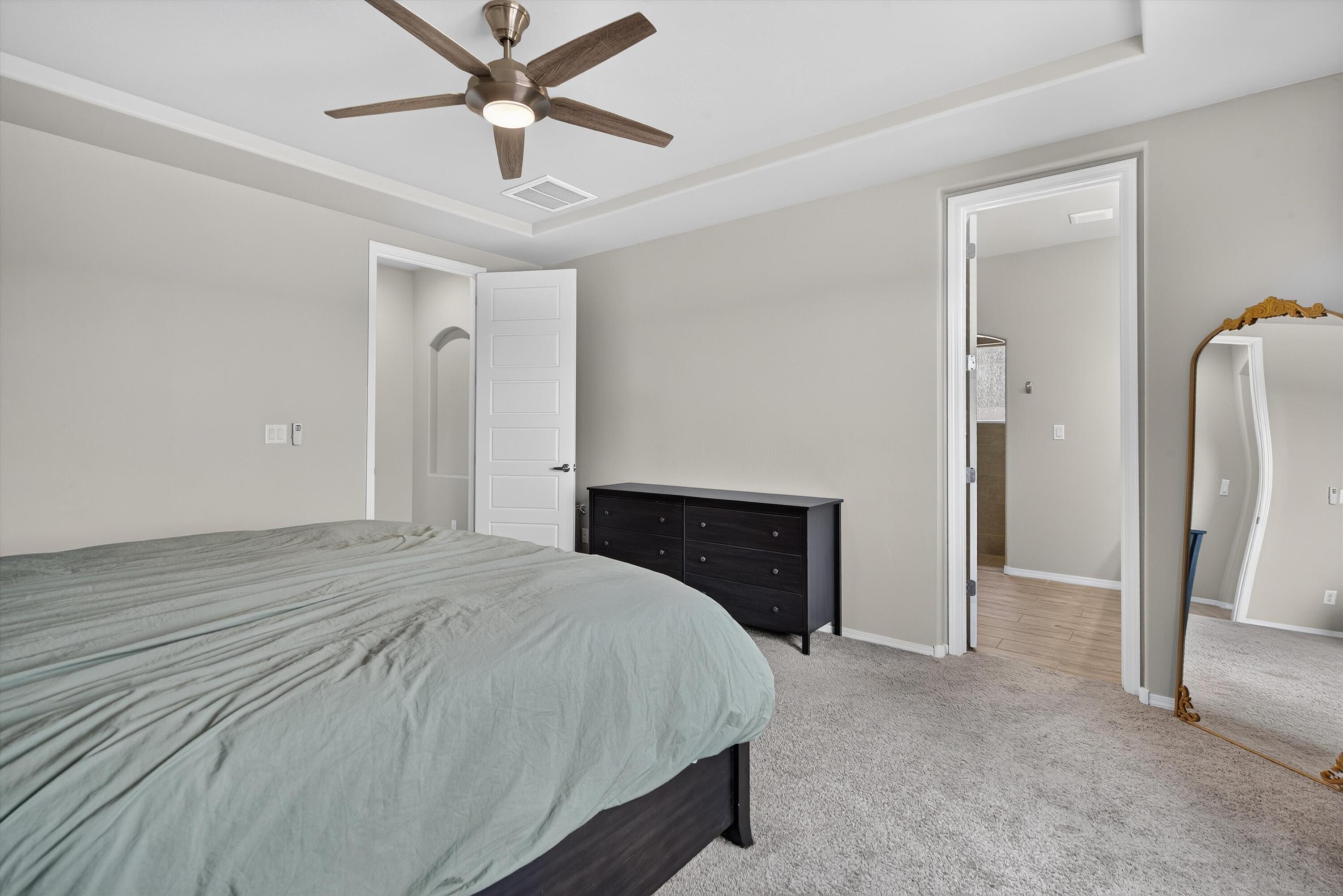 4225 Crowned Eagle Loop NE