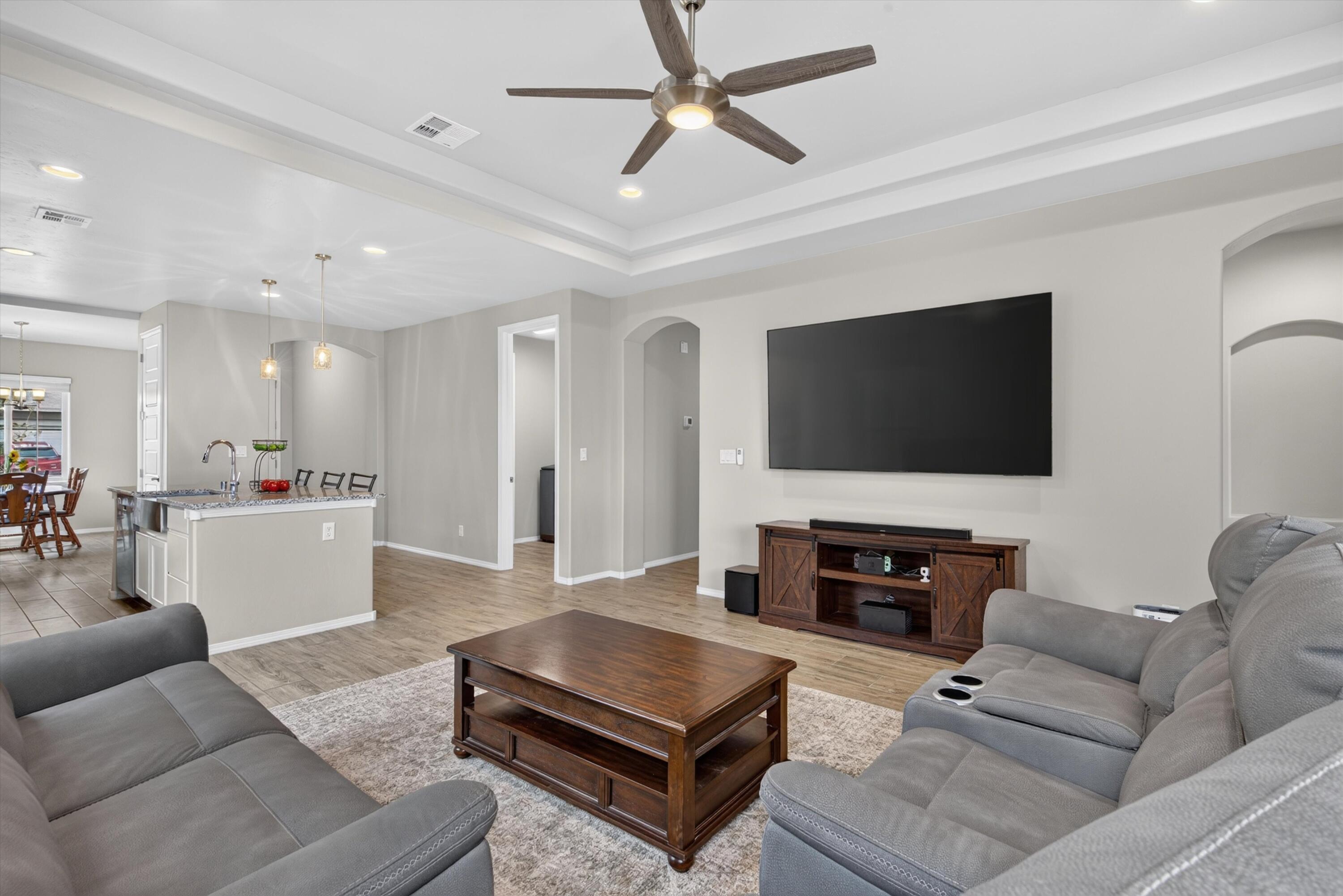 4225 Crowned Eagle Loop NE