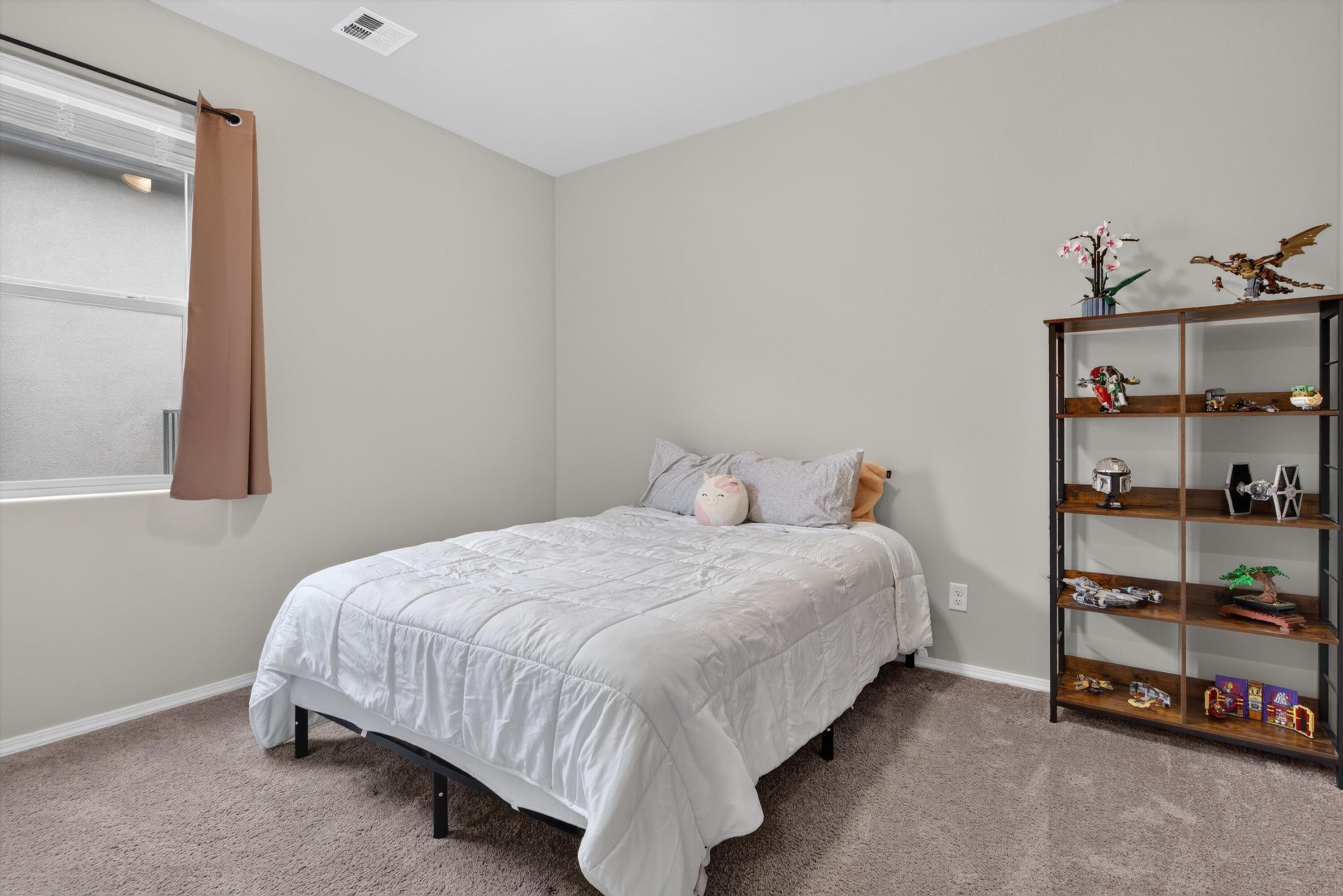 4225 Crowned Eagle Loop NE